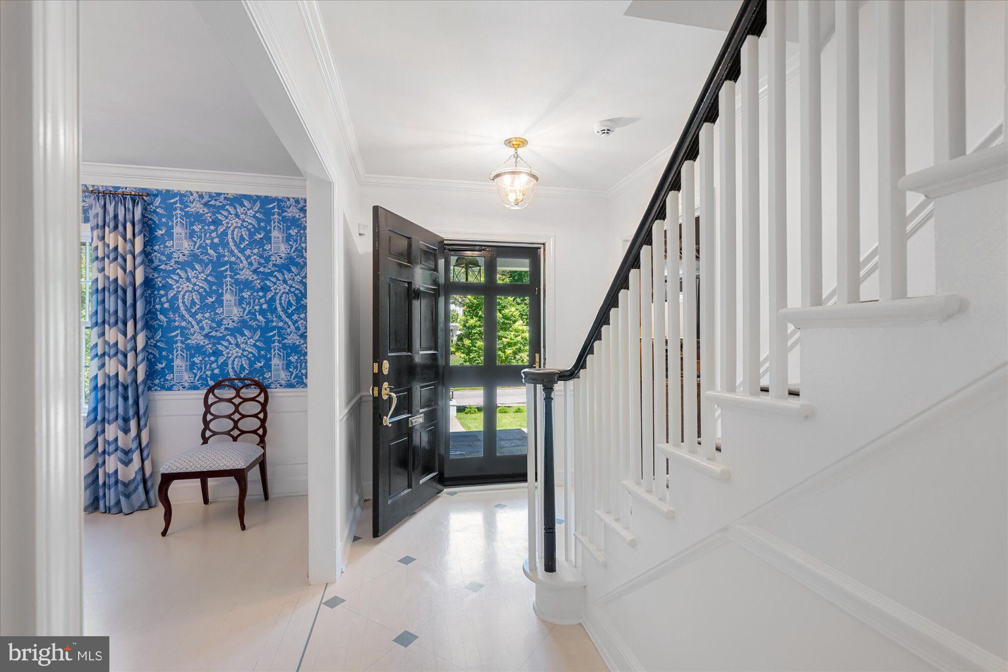 CHEVY CHASE - Residential