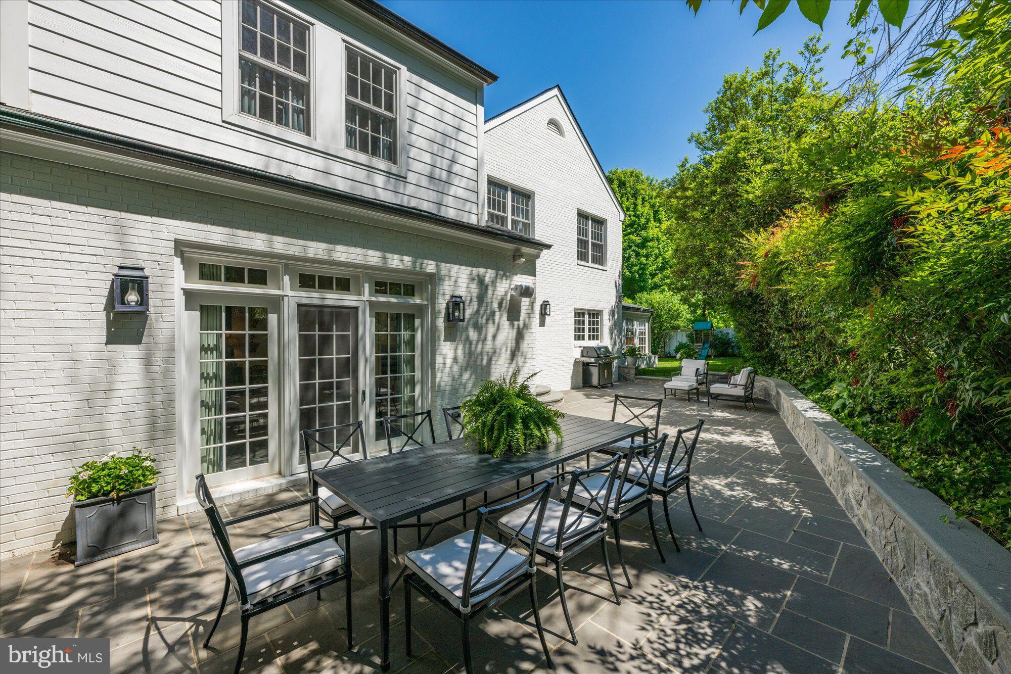 CHEVY CHASE - Residential