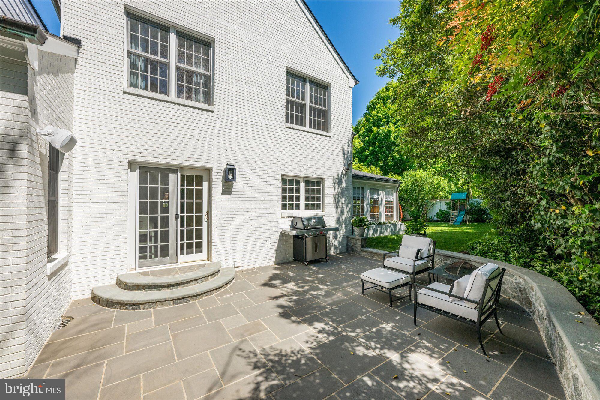 CHEVY CHASE - Residential