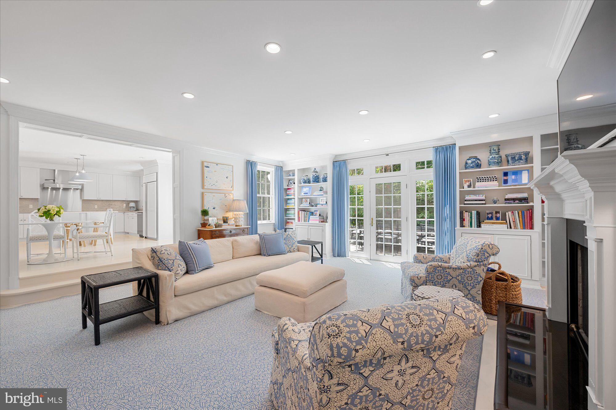 CHEVY CHASE - Residential