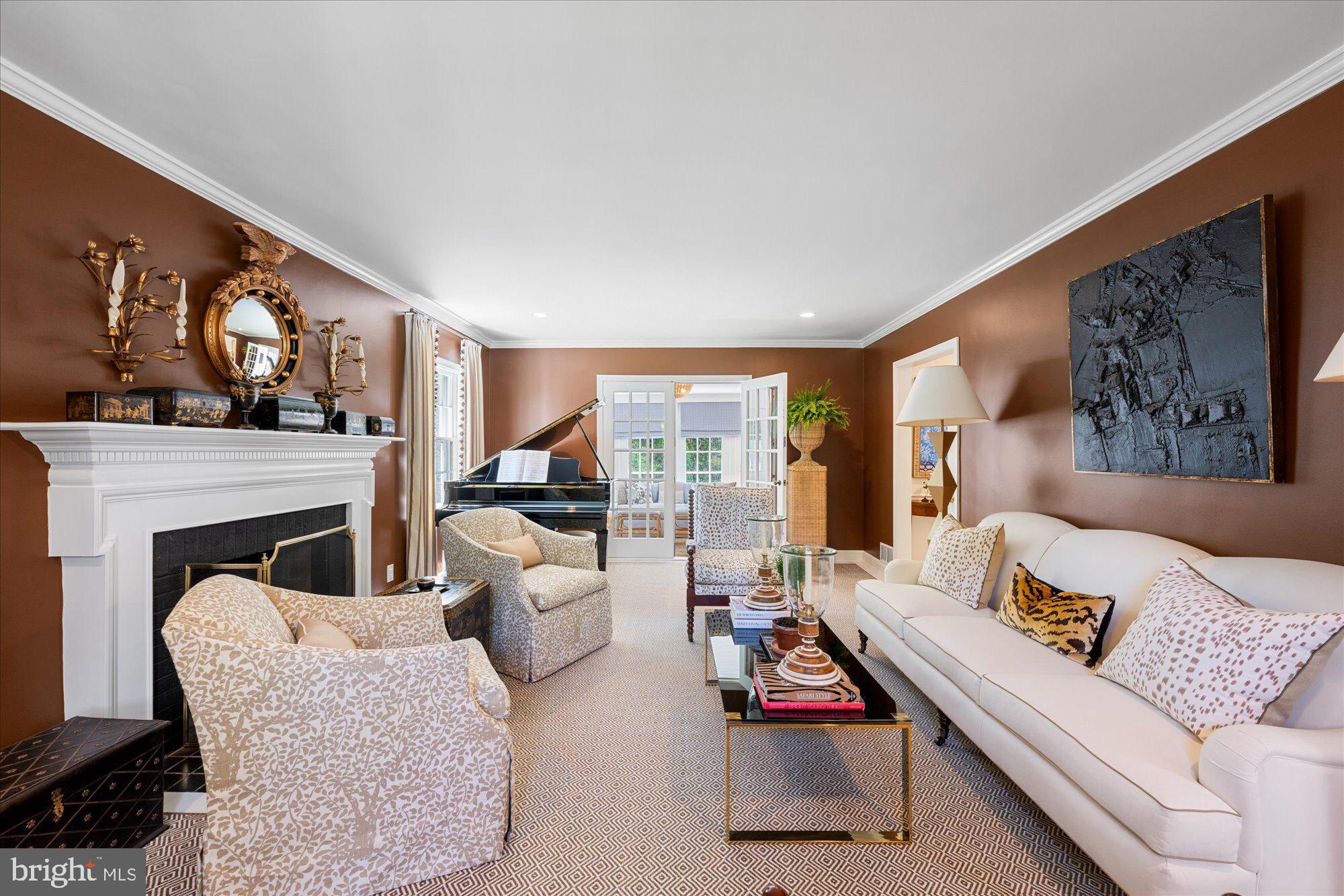 CHEVY CHASE - Residential