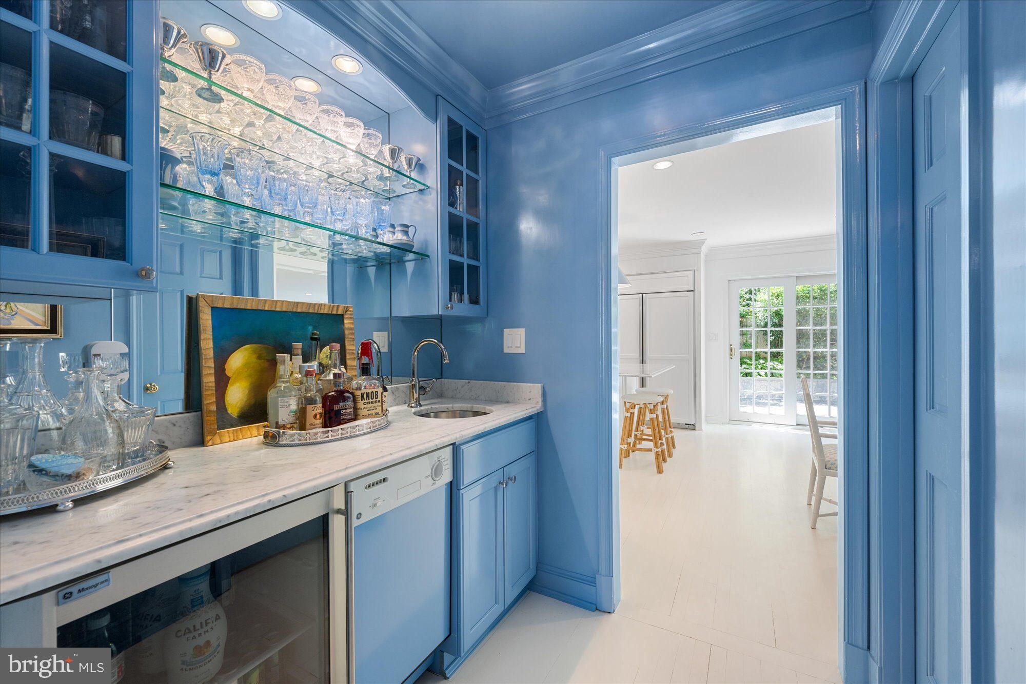 CHEVY CHASE - Residential