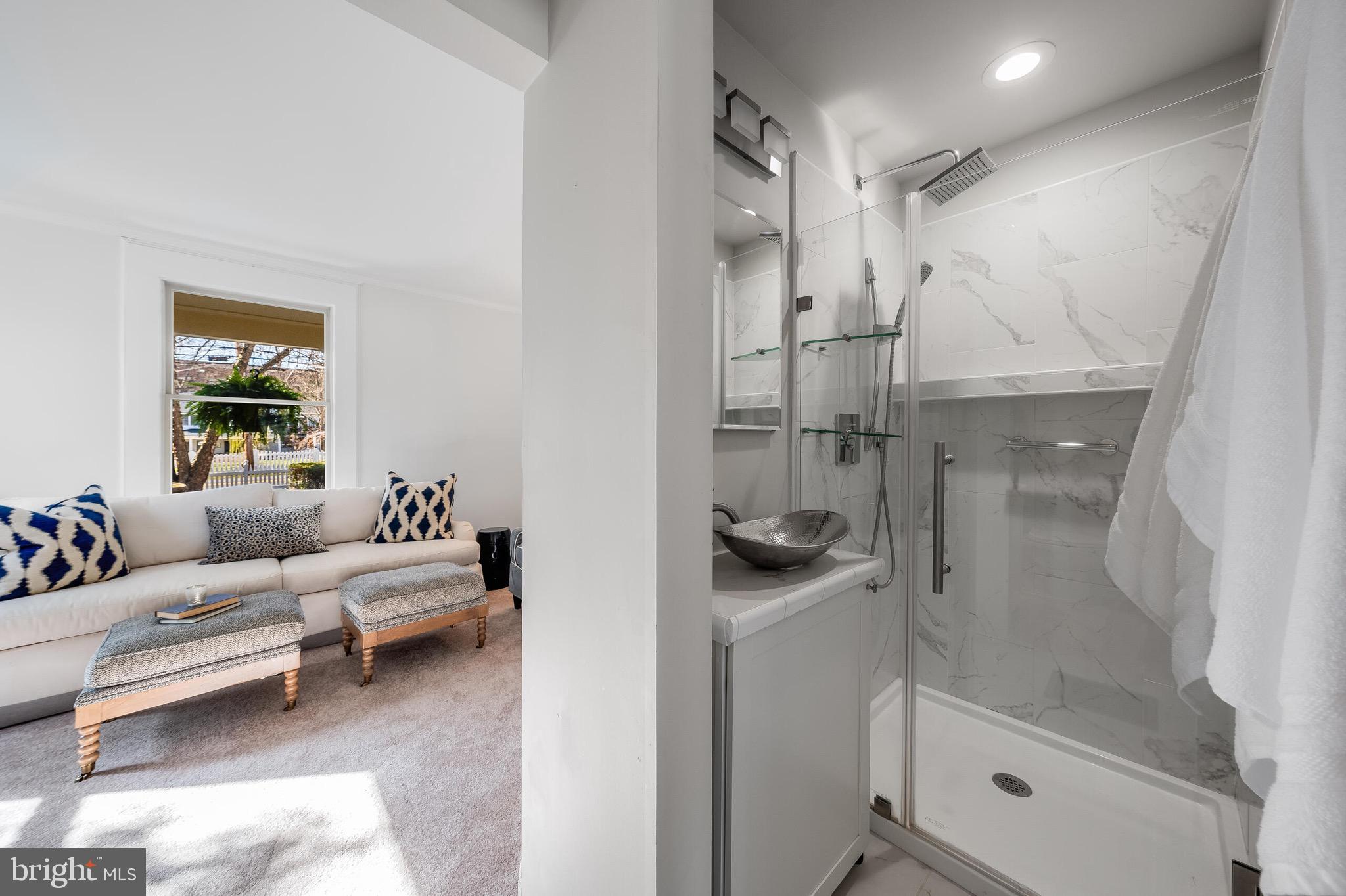 LEESBURG TOWN - Residential