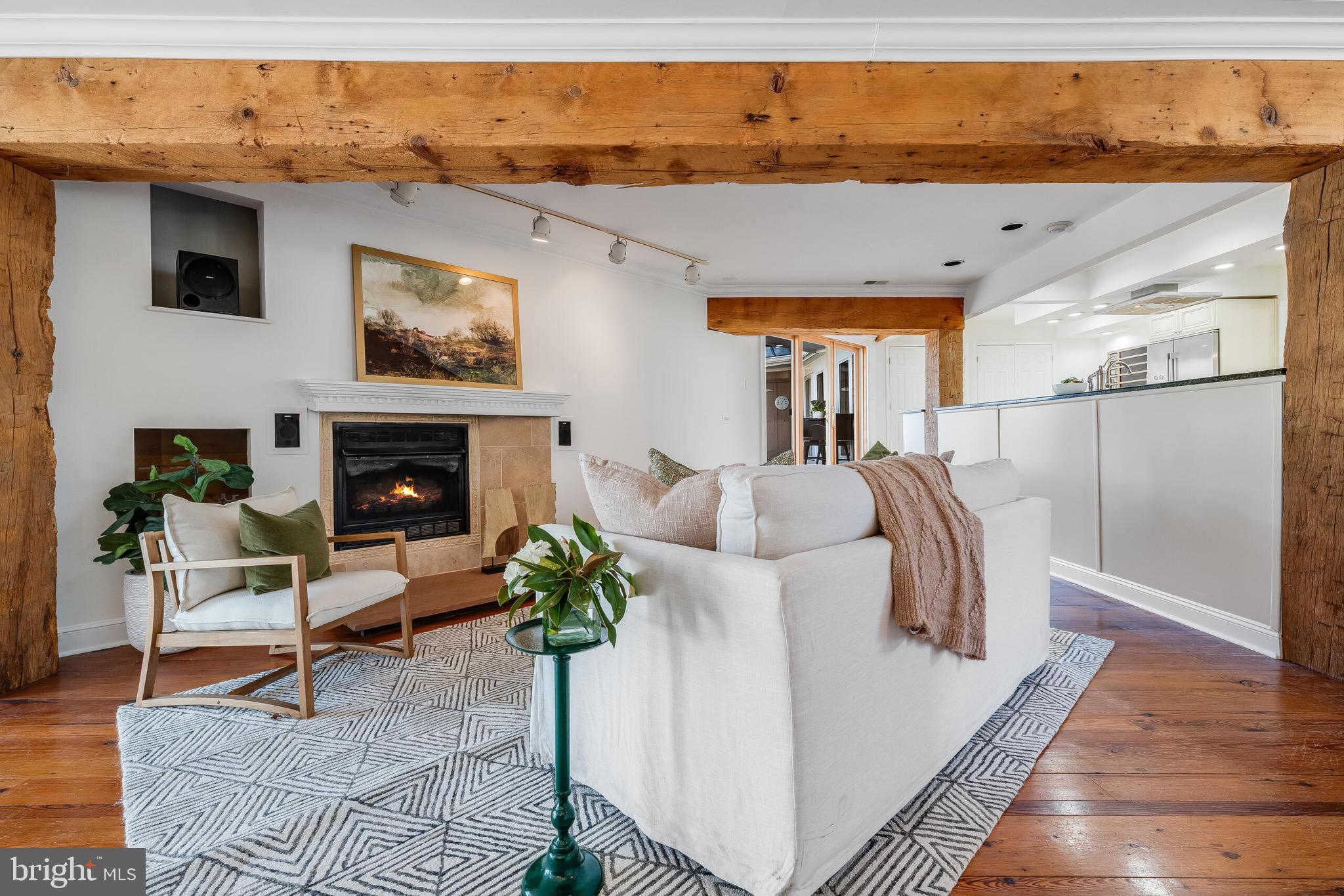 LEESBURG TOWN - Residential