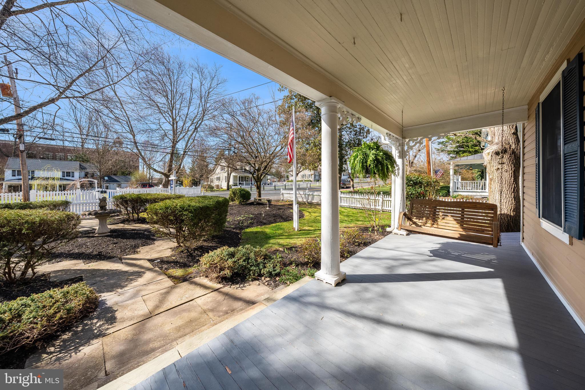 LEESBURG TOWN - Residential