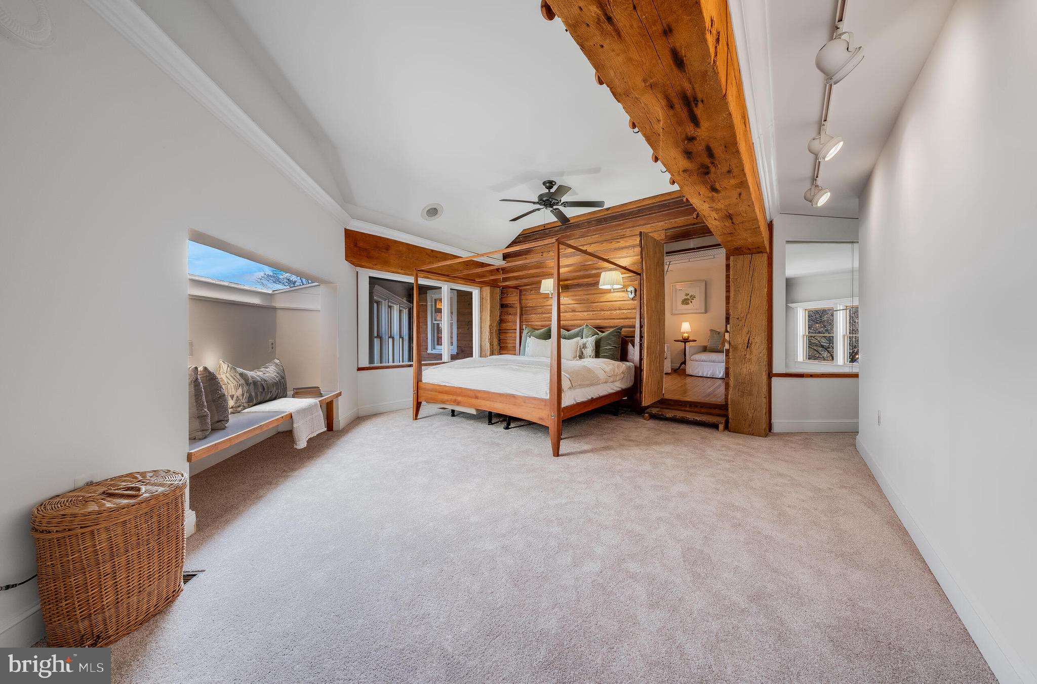 LEESBURG TOWN - Residential