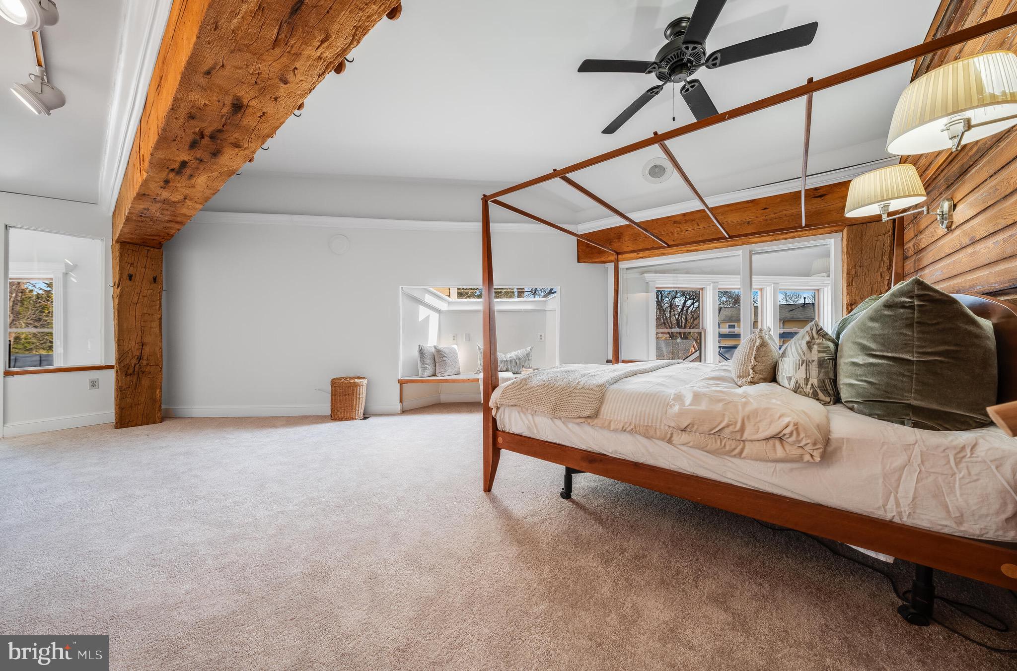 LEESBURG TOWN - Residential