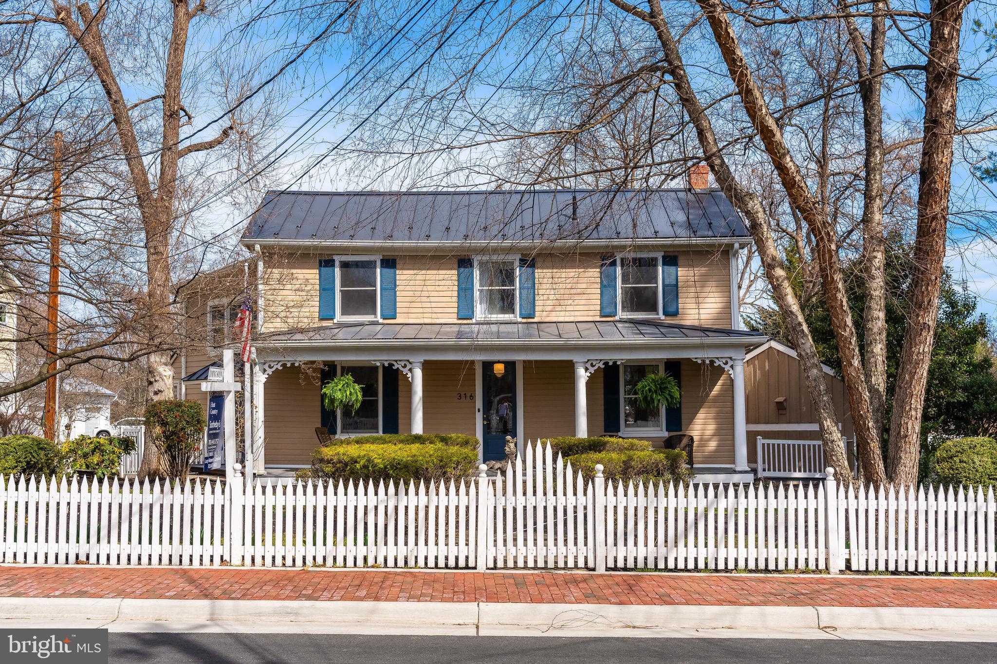 LEESBURG TOWN - Residential