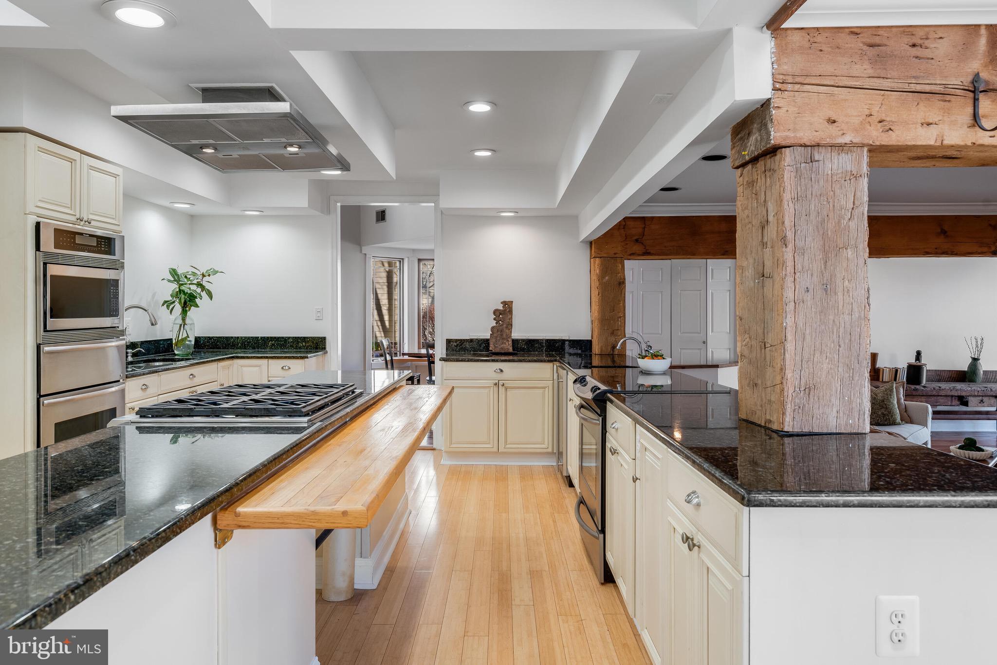 LEESBURG TOWN - Residential