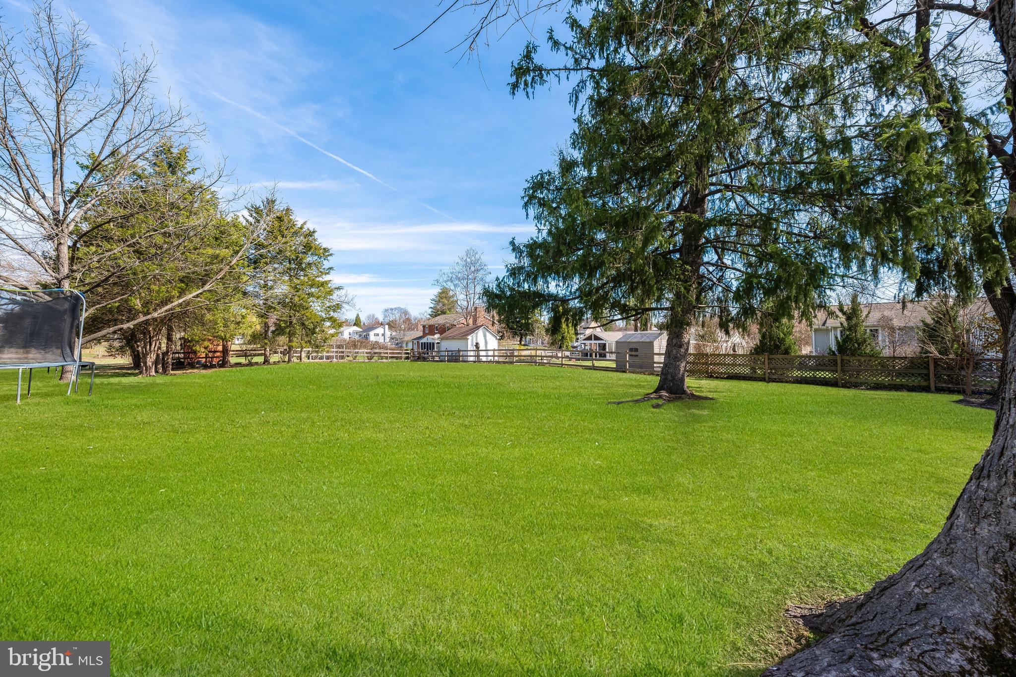 LEESBURG TOWN - Residential