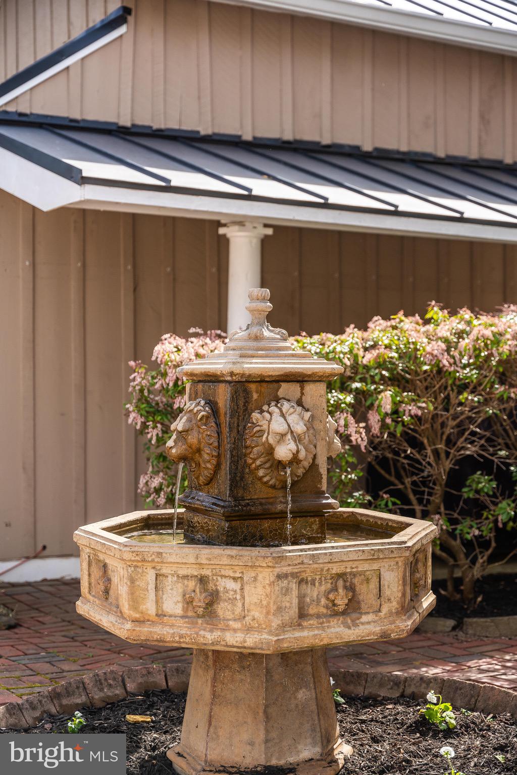 LEESBURG TOWN - Residential