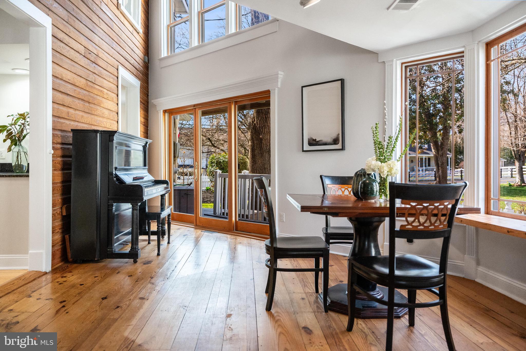 LEESBURG TOWN - Residential