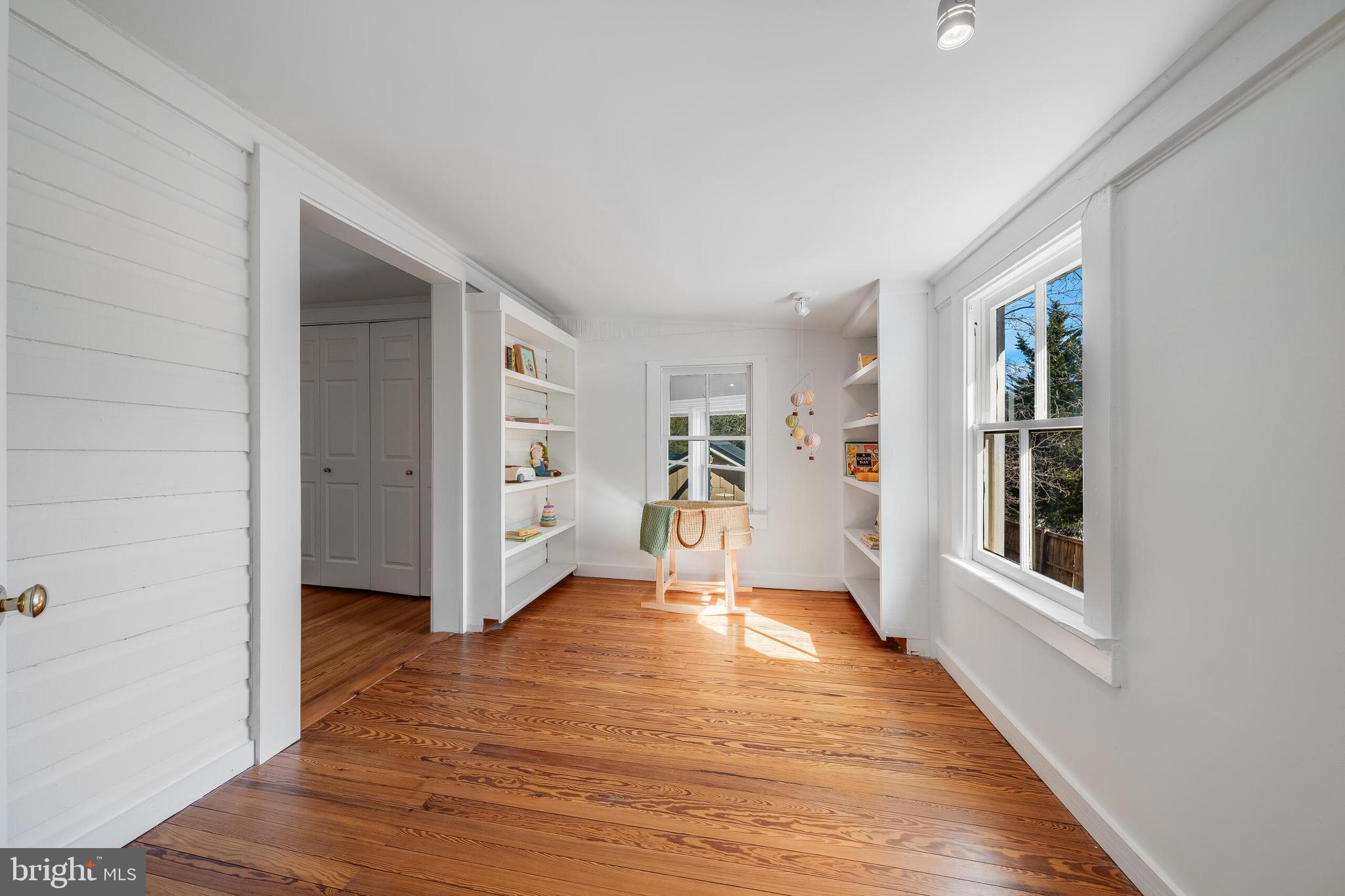 LEESBURG TOWN - Residential