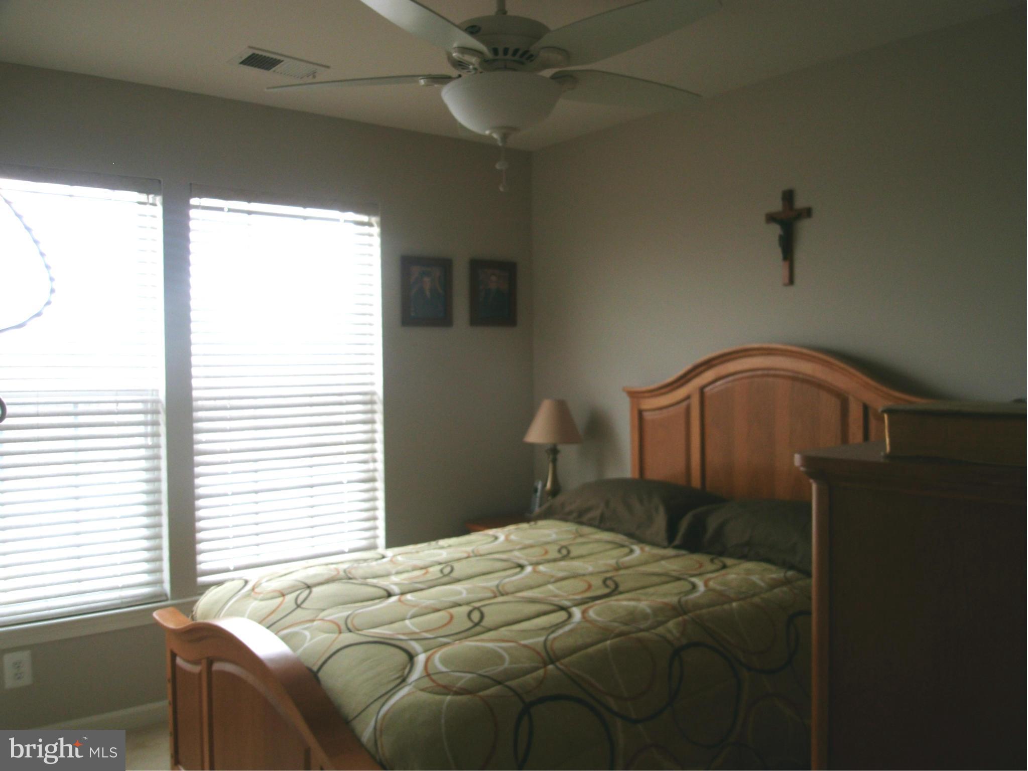 LAKELAND PLACE - Residential