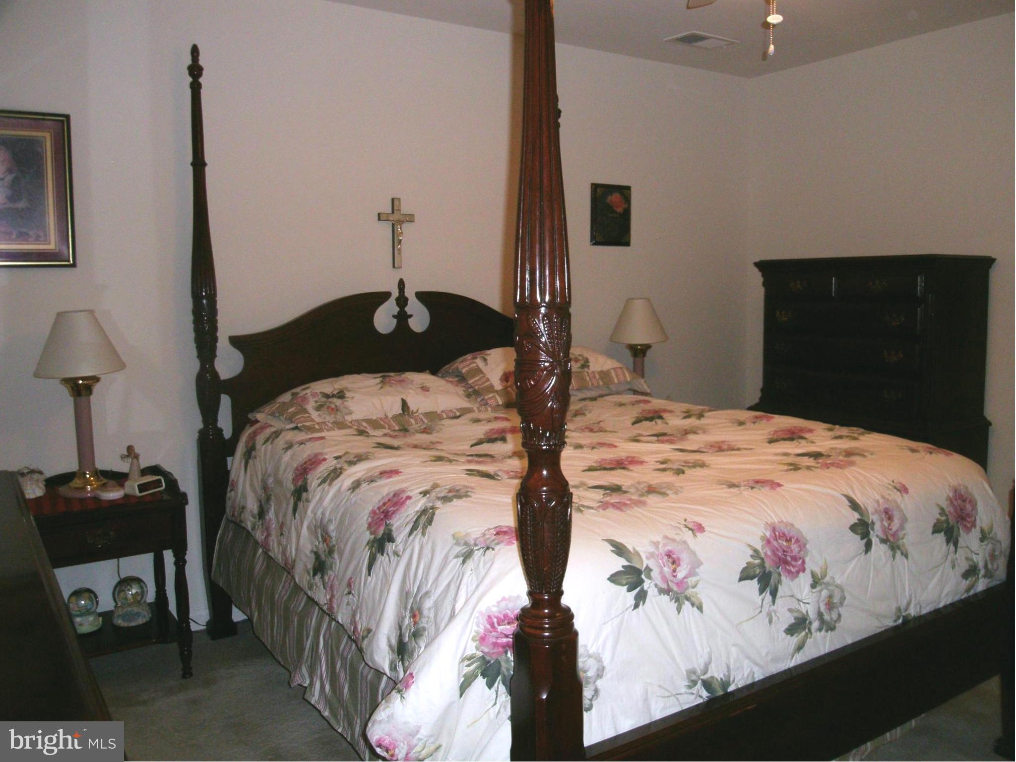 LAKELAND PLACE - Residential