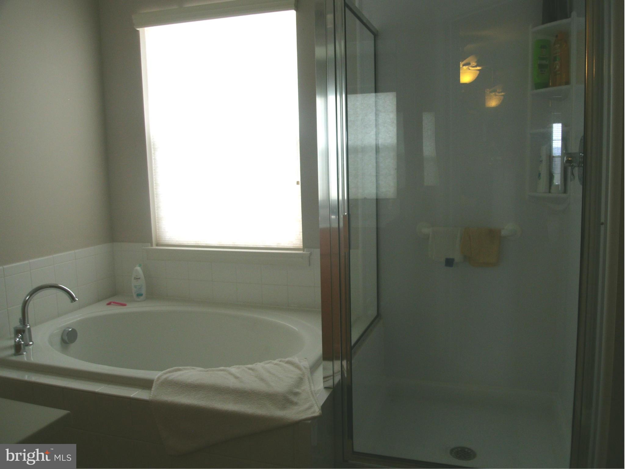 LAKELAND PLACE - Residential