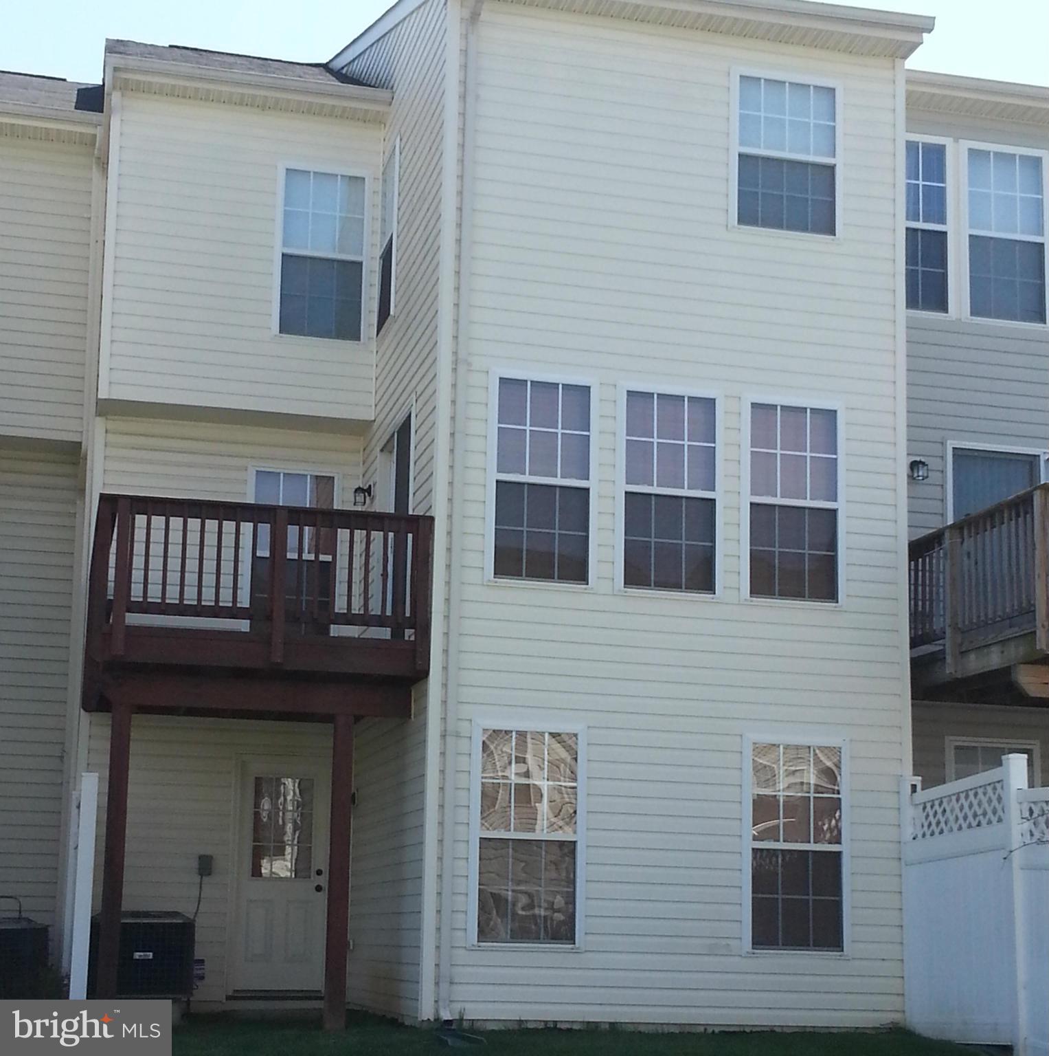 LAKELAND PLACE - Residential