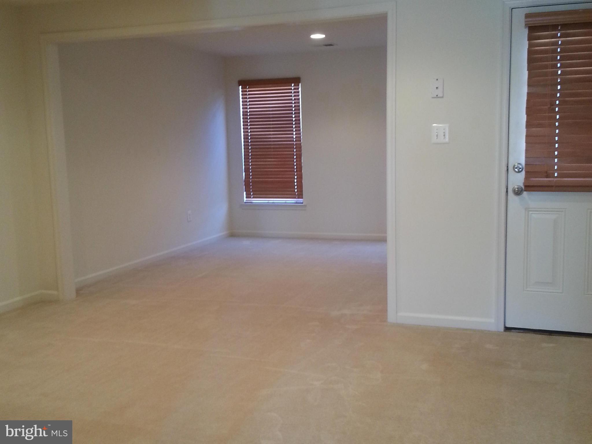 LAKELAND PLACE - Residential