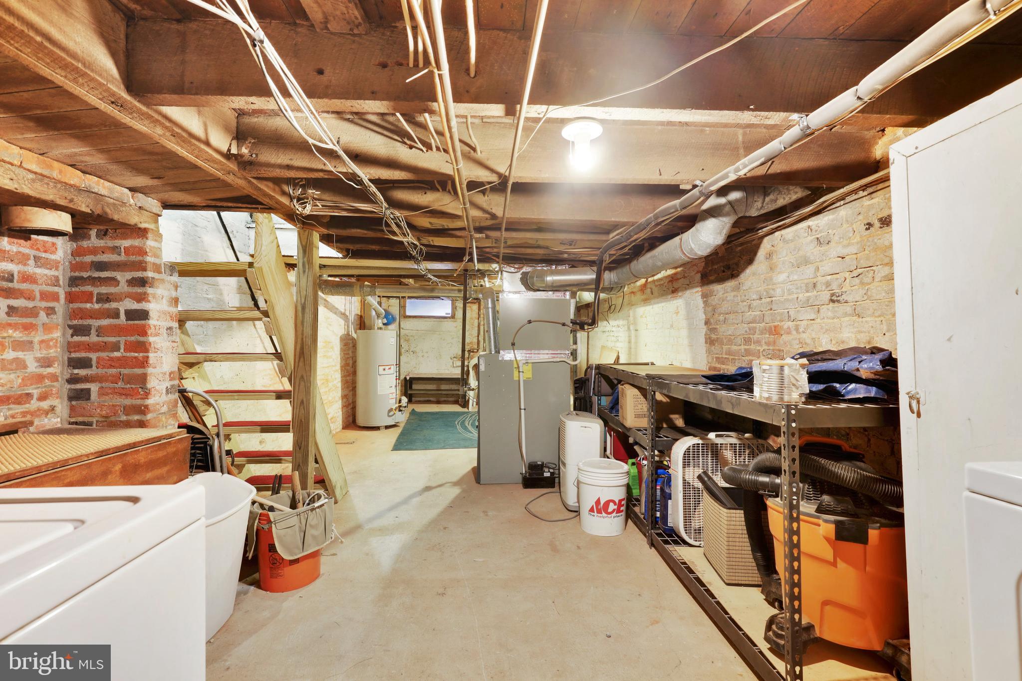 FEDERAL HILL HISTORIC DISTRICT - Residential Lease