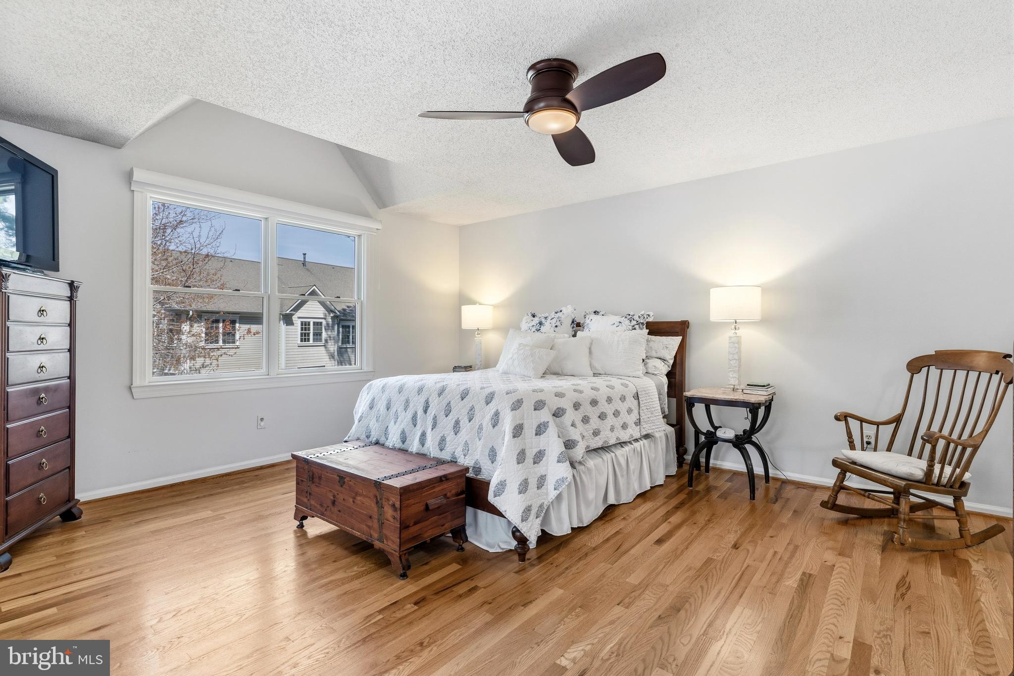 MILL CREEK CONDOMINIUMS - Residential