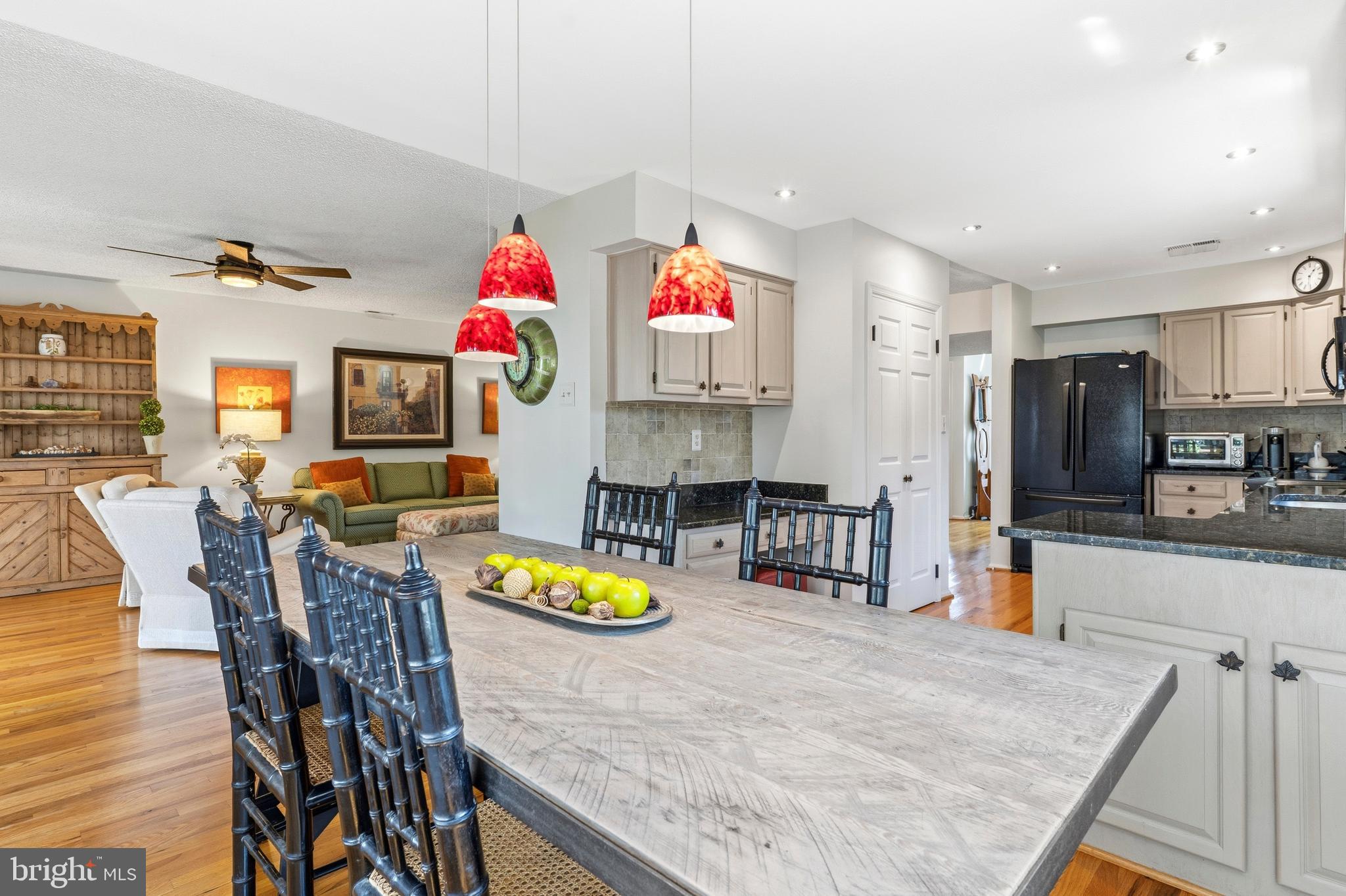 MILL CREEK CONDOMINIUMS - Residential