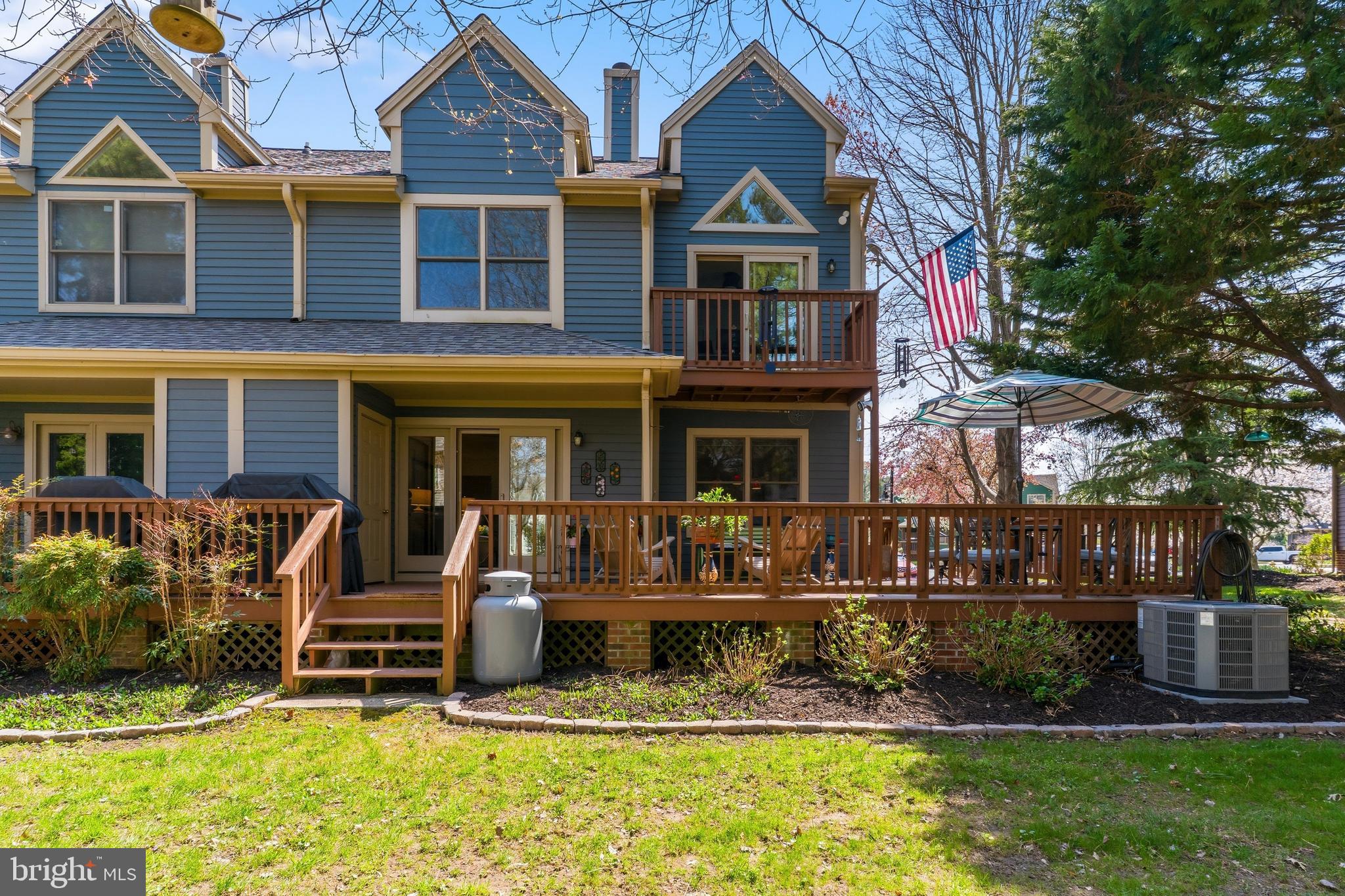 MILL CREEK CONDOMINIUMS - Residential