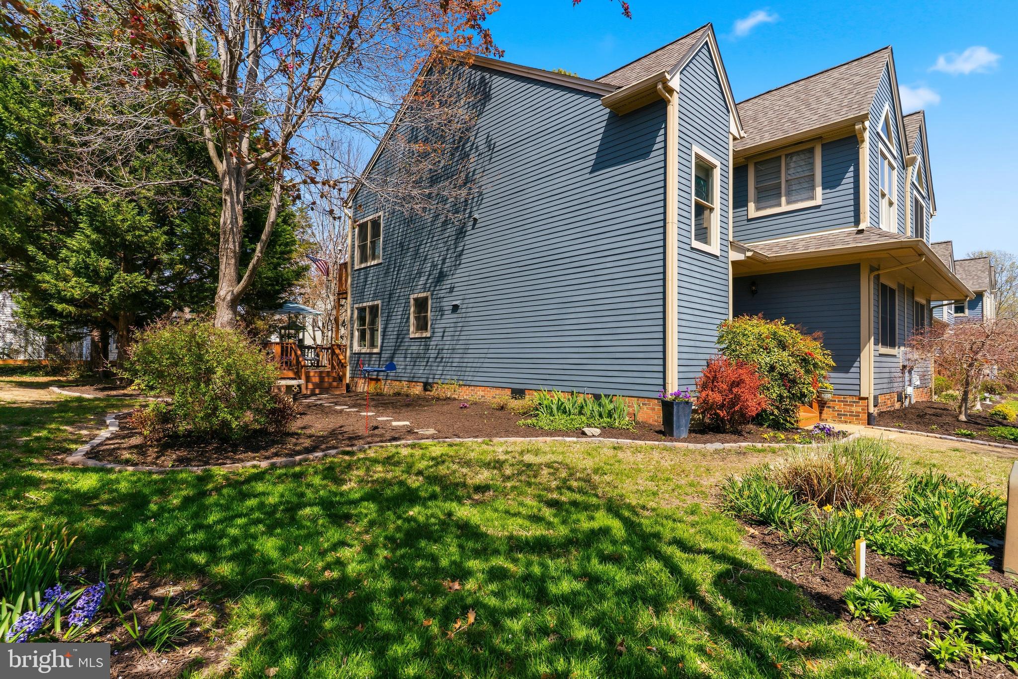 MILL CREEK CONDOMINIUMS - Residential