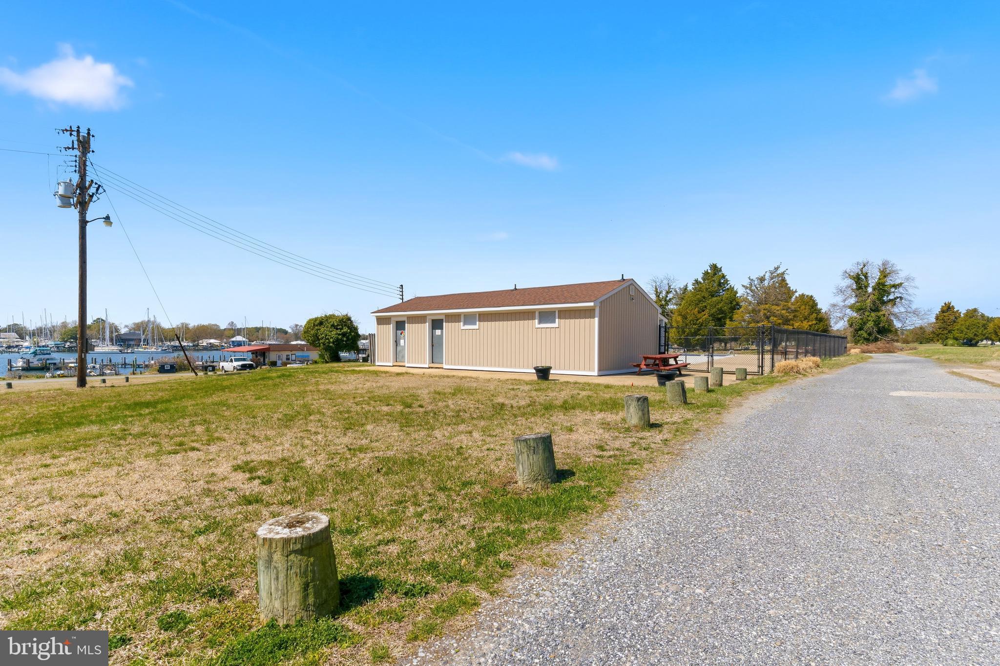 MILL CREEK CONDOMINIUMS - Residential