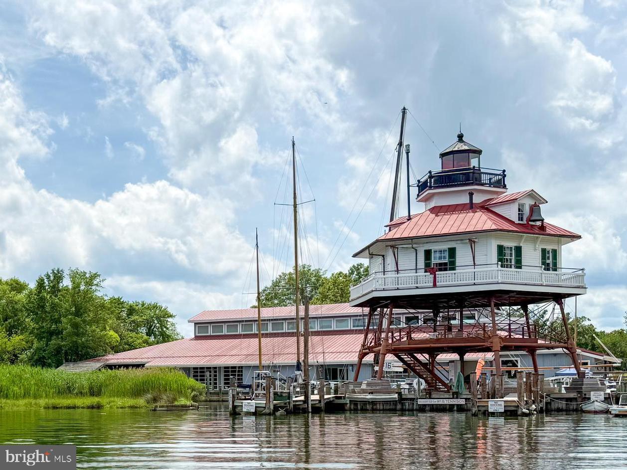 MILL CREEK CONDOMINIUMS - Residential