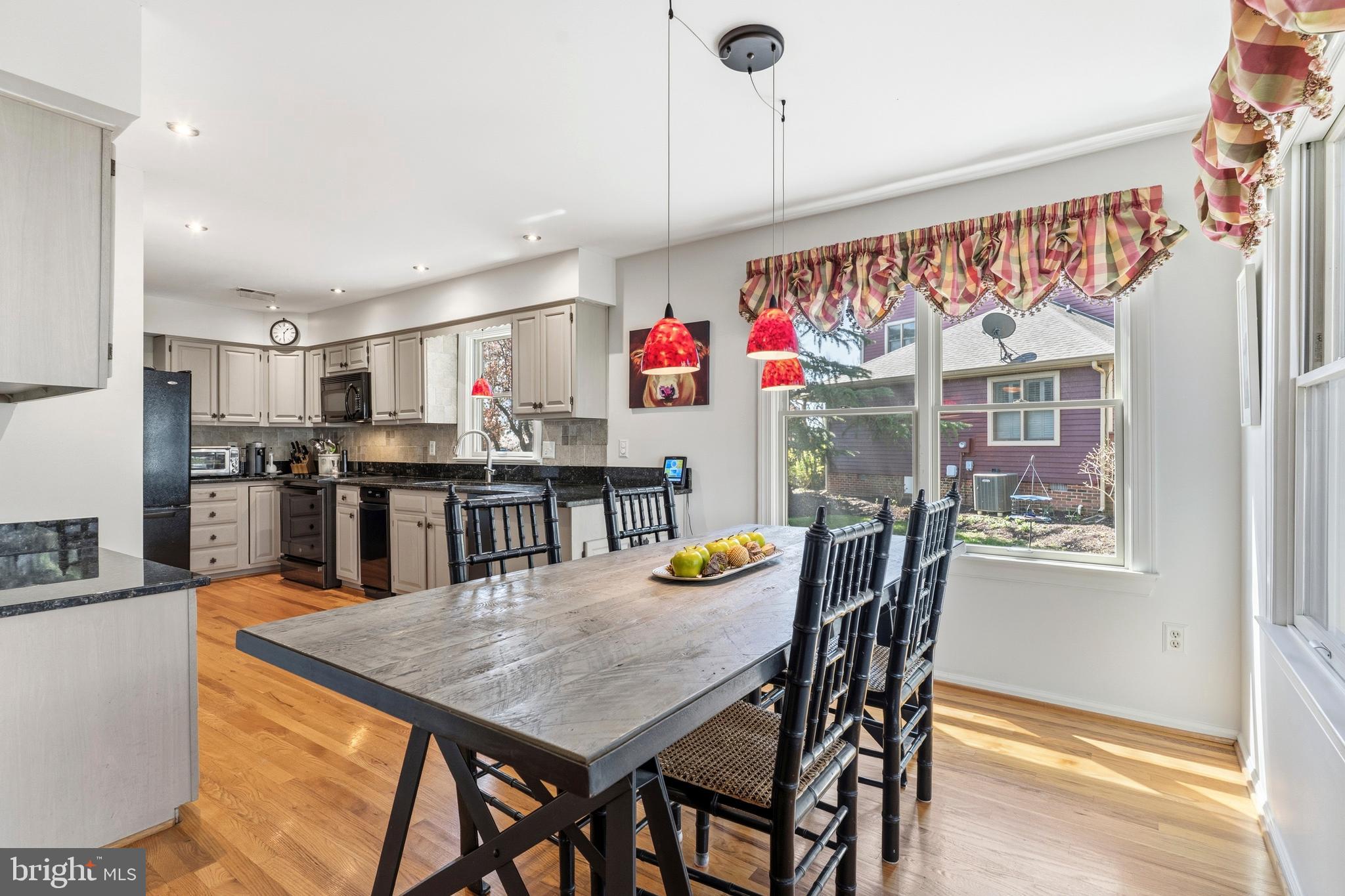 MILL CREEK CONDOMINIUMS - Residential