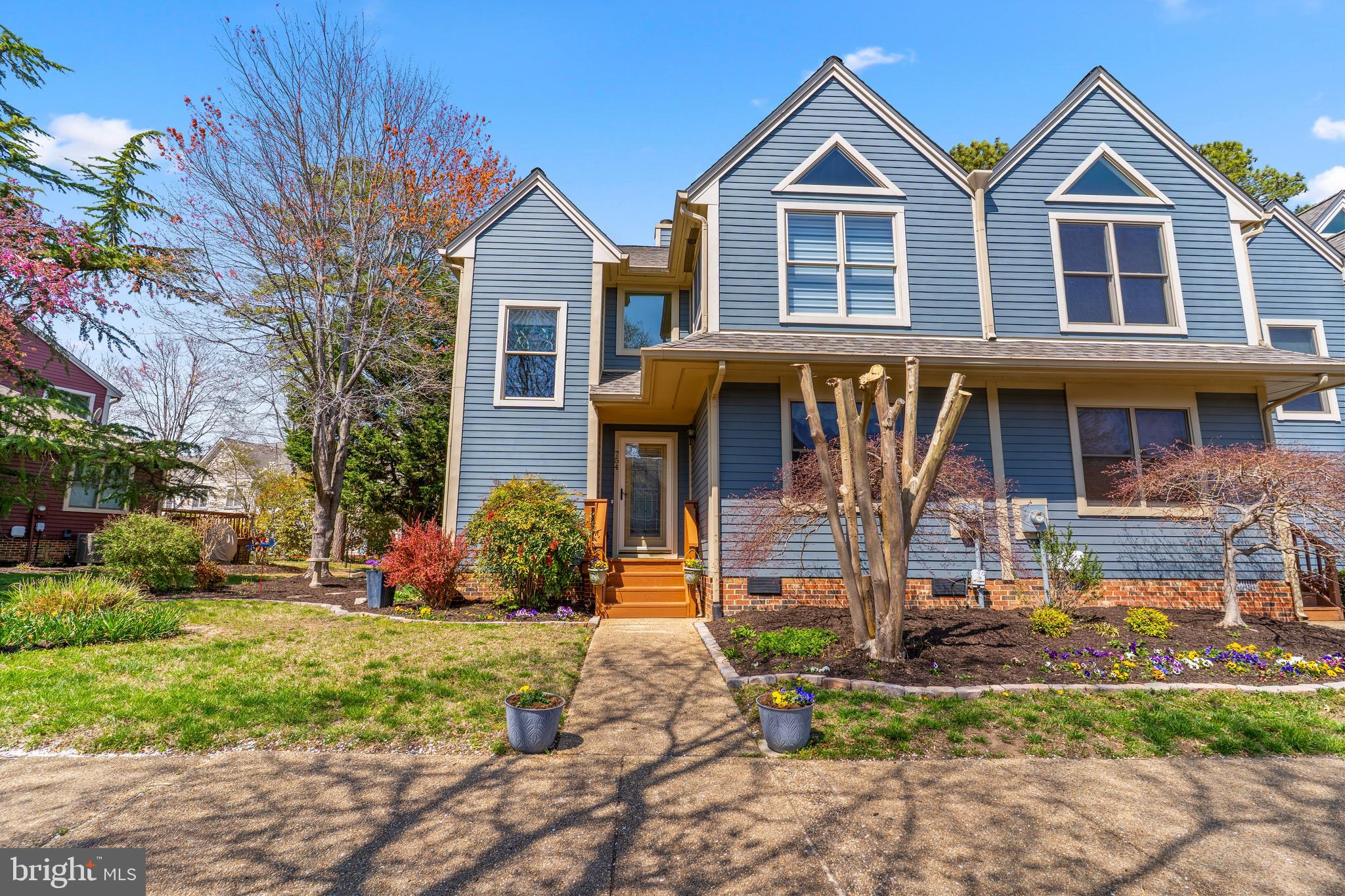 MILL CREEK CONDOMINIUMS - Residential