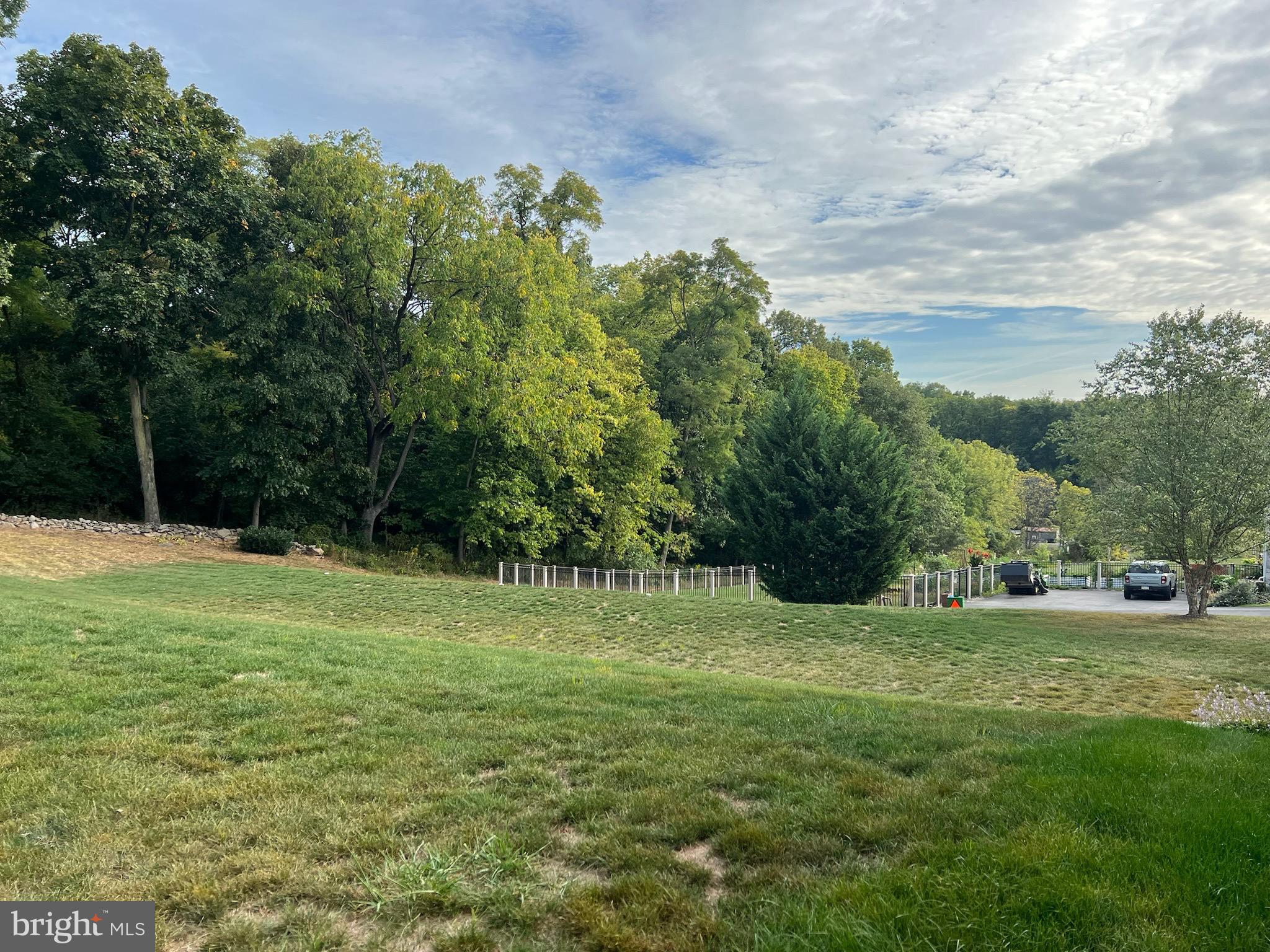 SUMMIT AT STONEMILL - Residential