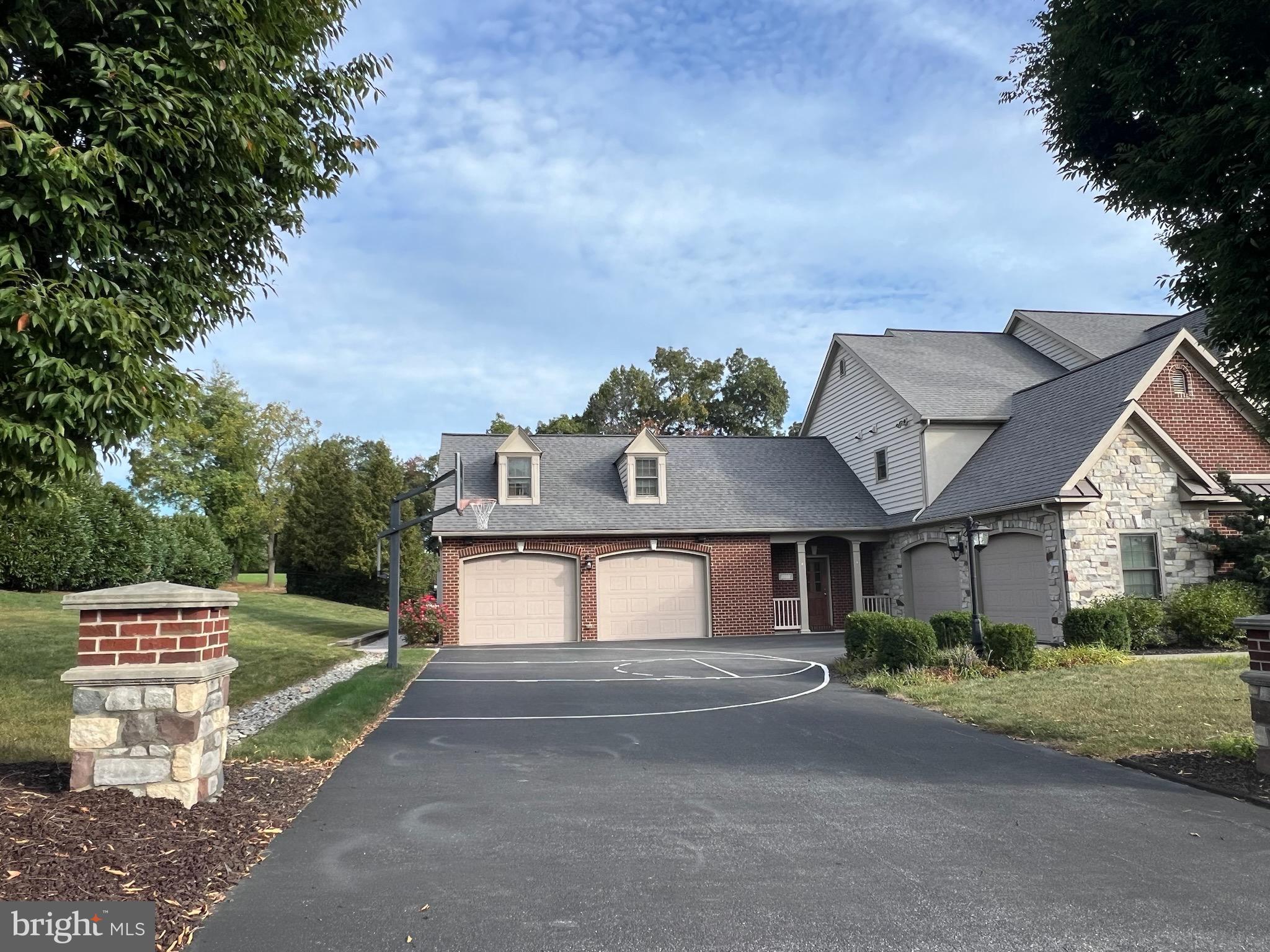 SUMMIT AT STONEMILL - Residential