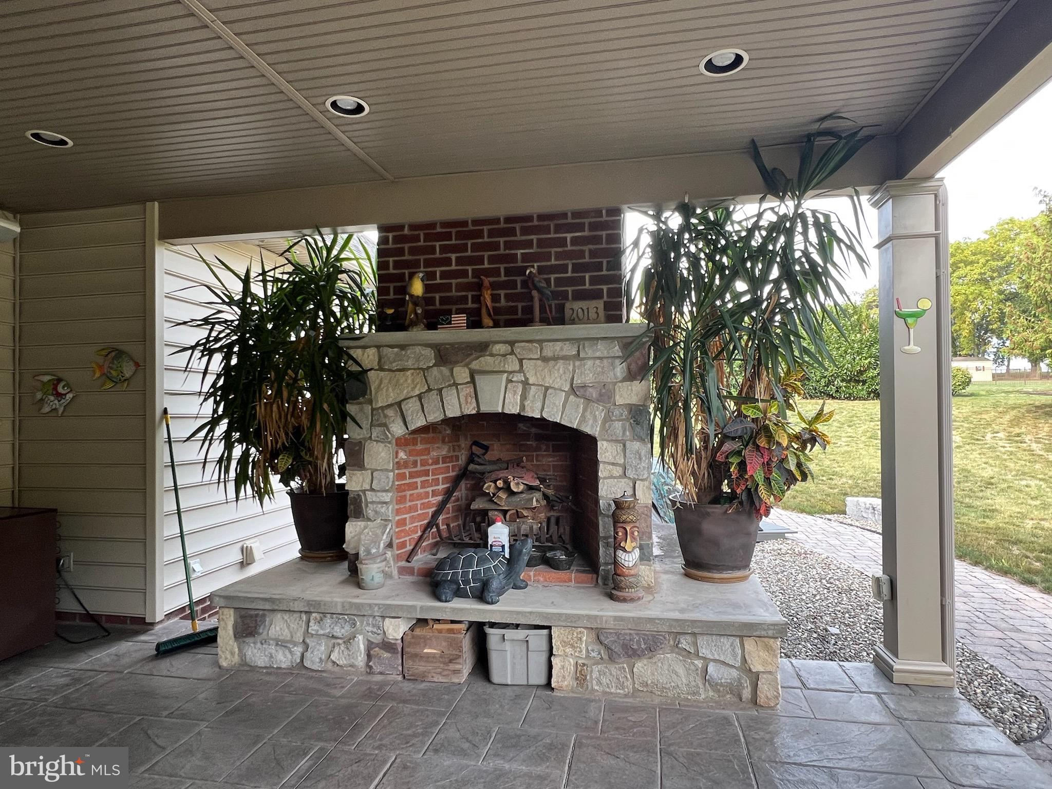 SUMMIT AT STONEMILL - Residential