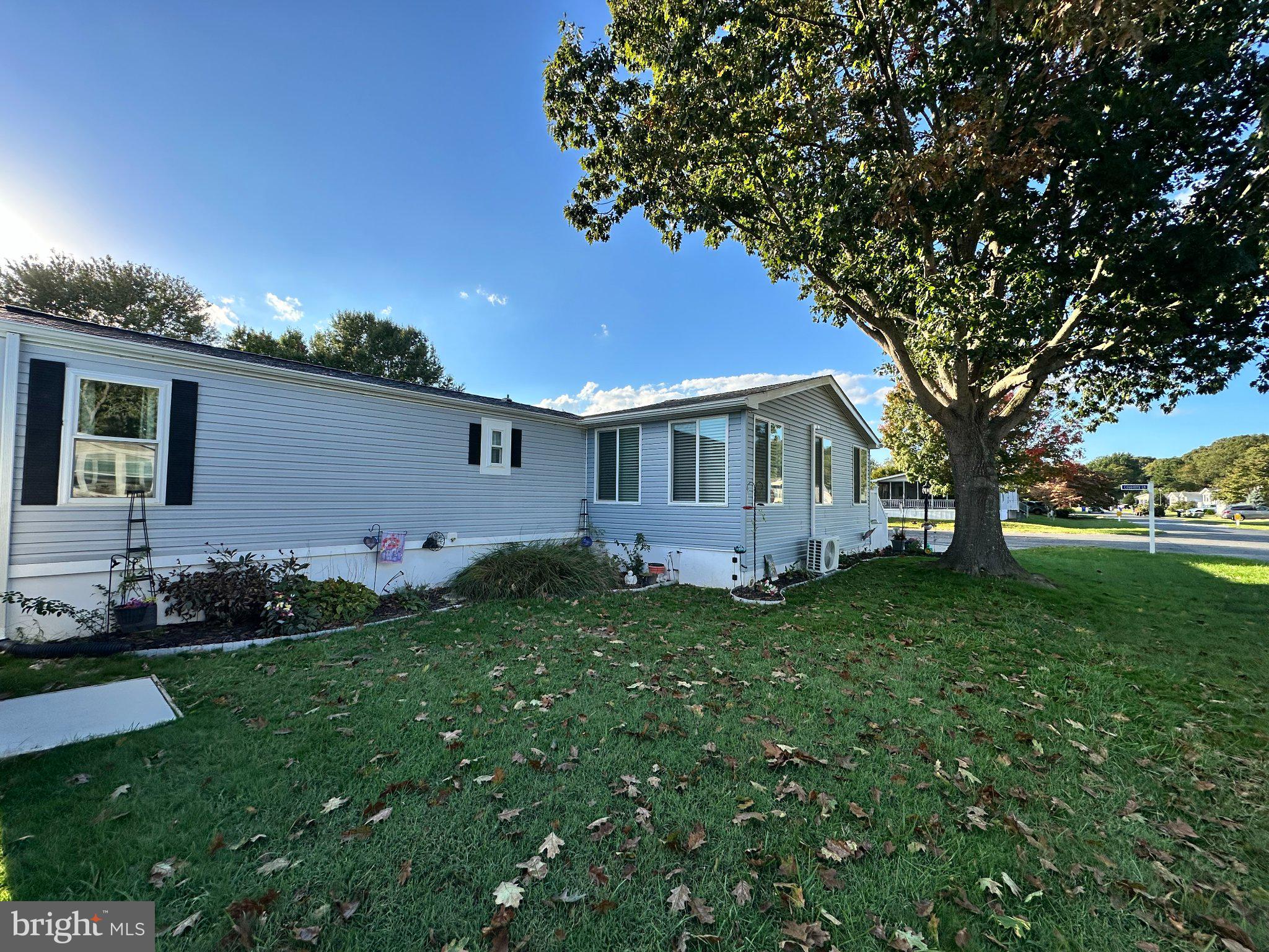 1 COVENTRY LANE 42025