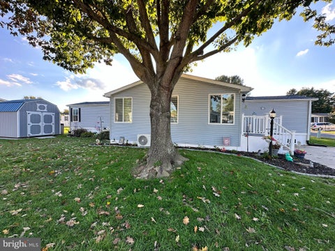 Mobile Home For Sale - 1 Coventry Lane #42025<br/> LEWES, DE 19958