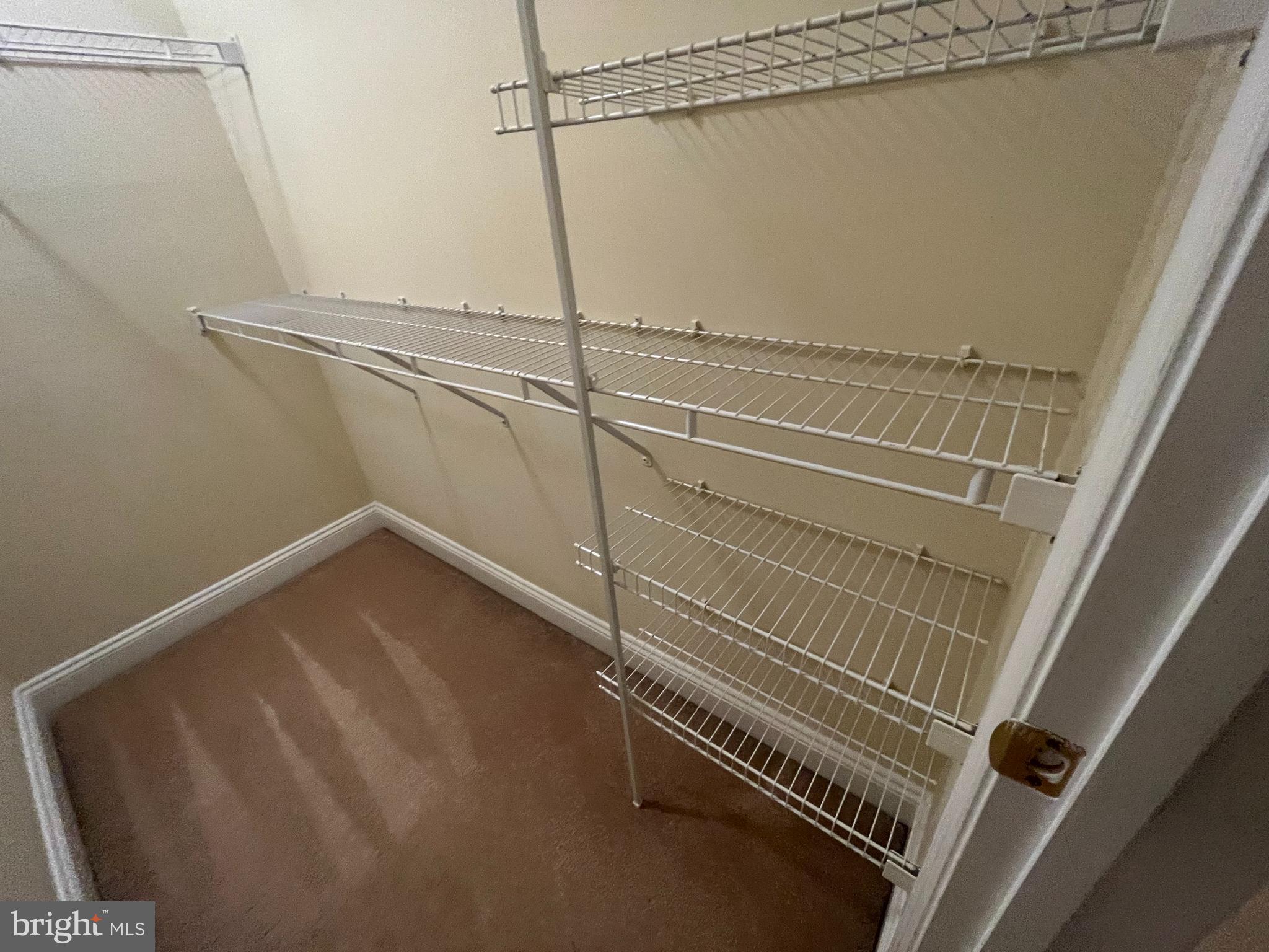 ALCOVA HEIGHTS - Residential Lease