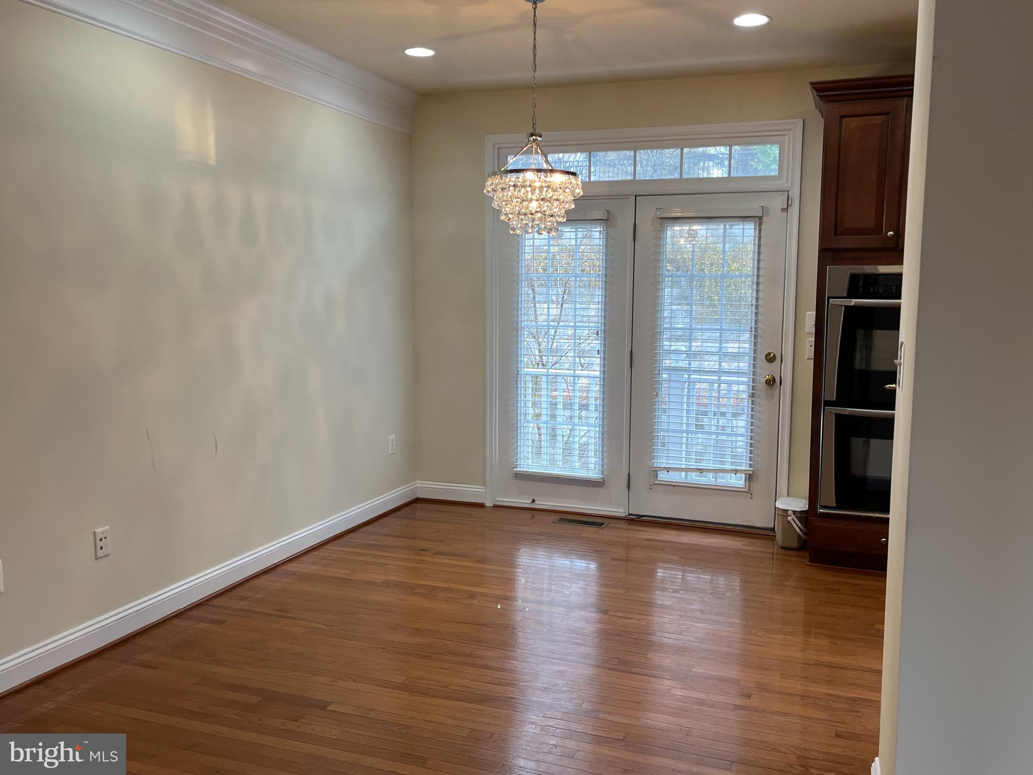 ALCOVA HEIGHTS - Residential Lease