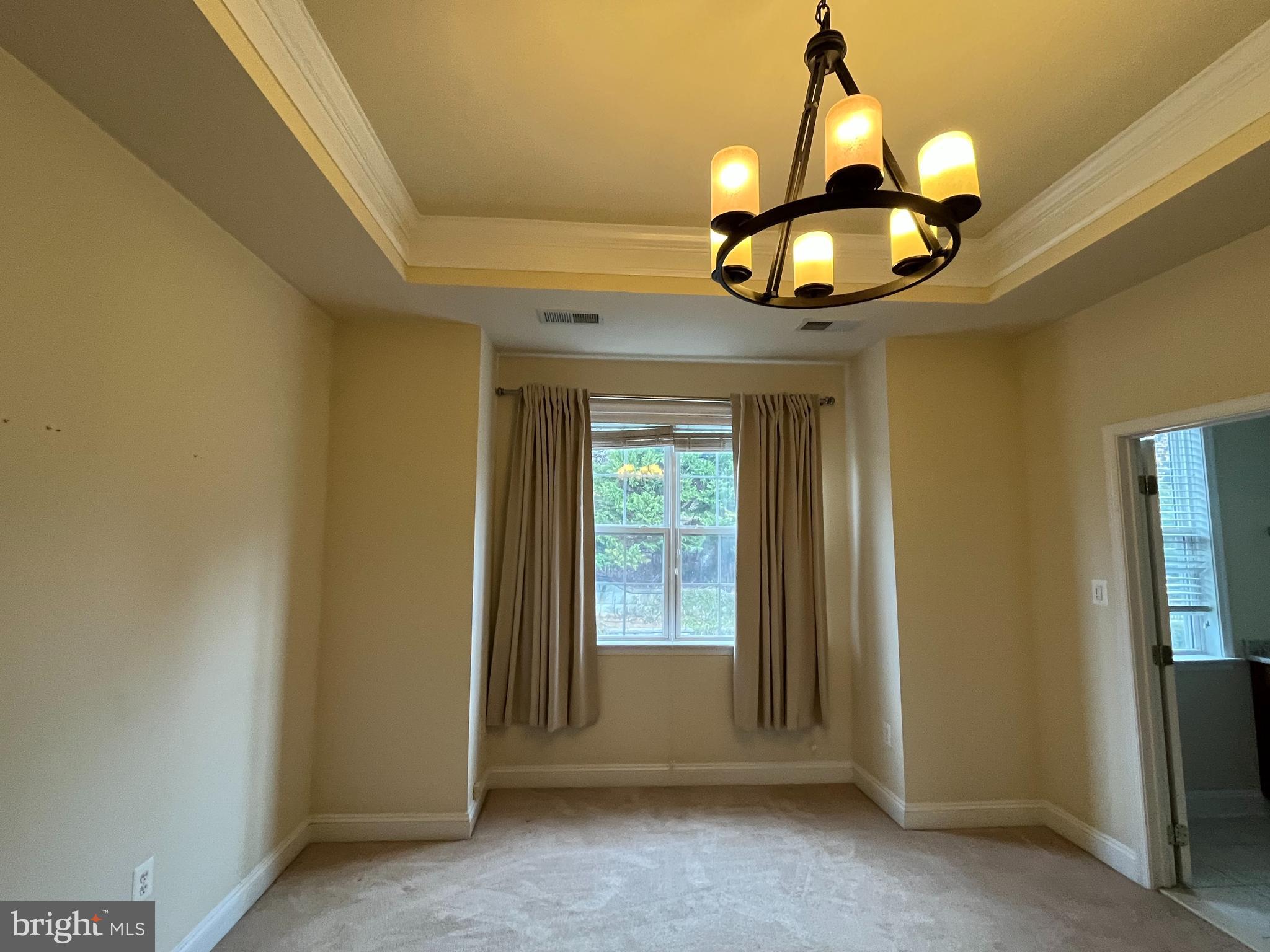 ALCOVA HEIGHTS - Residential Lease