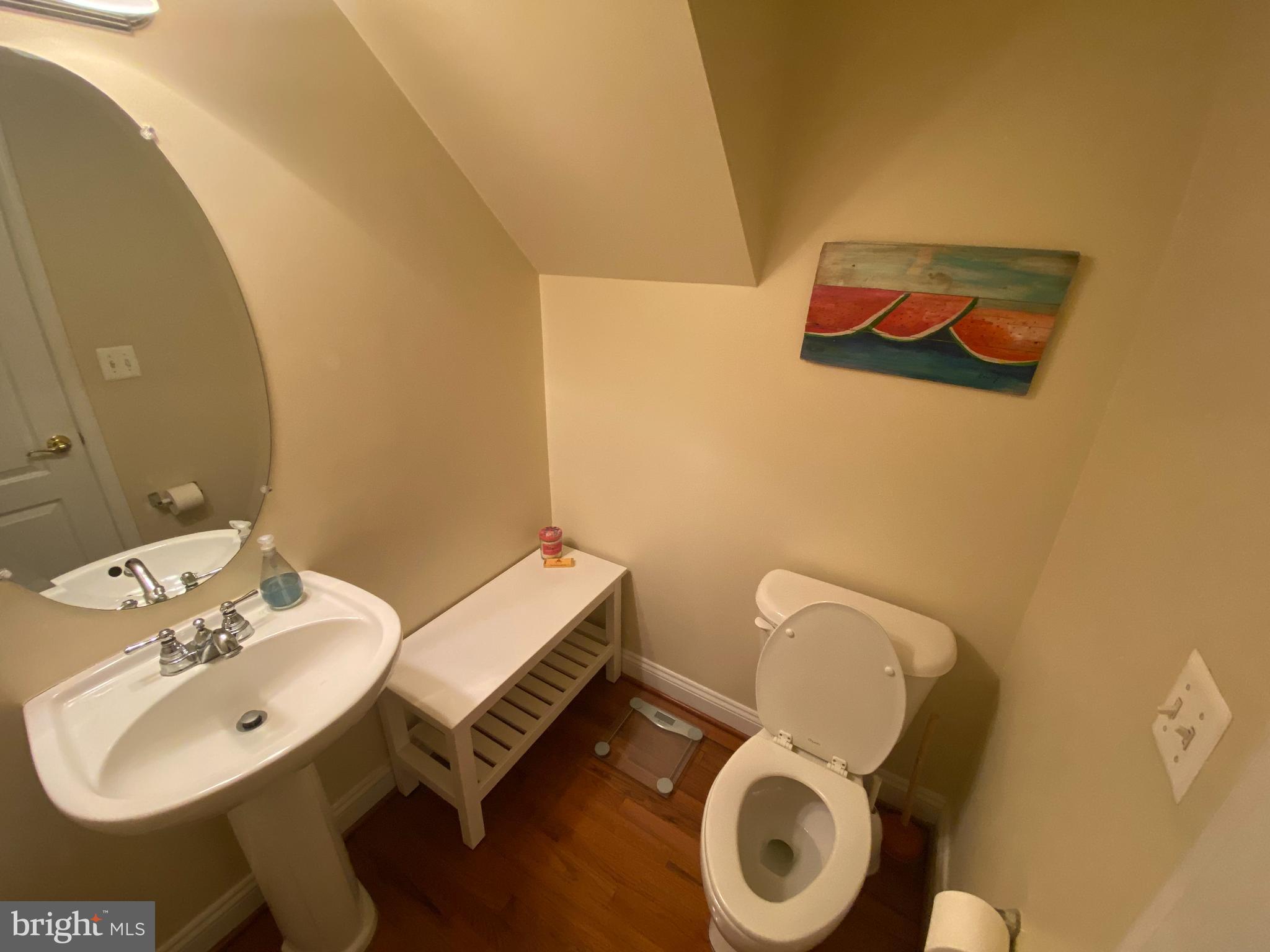 ALCOVA HEIGHTS - Residential Lease