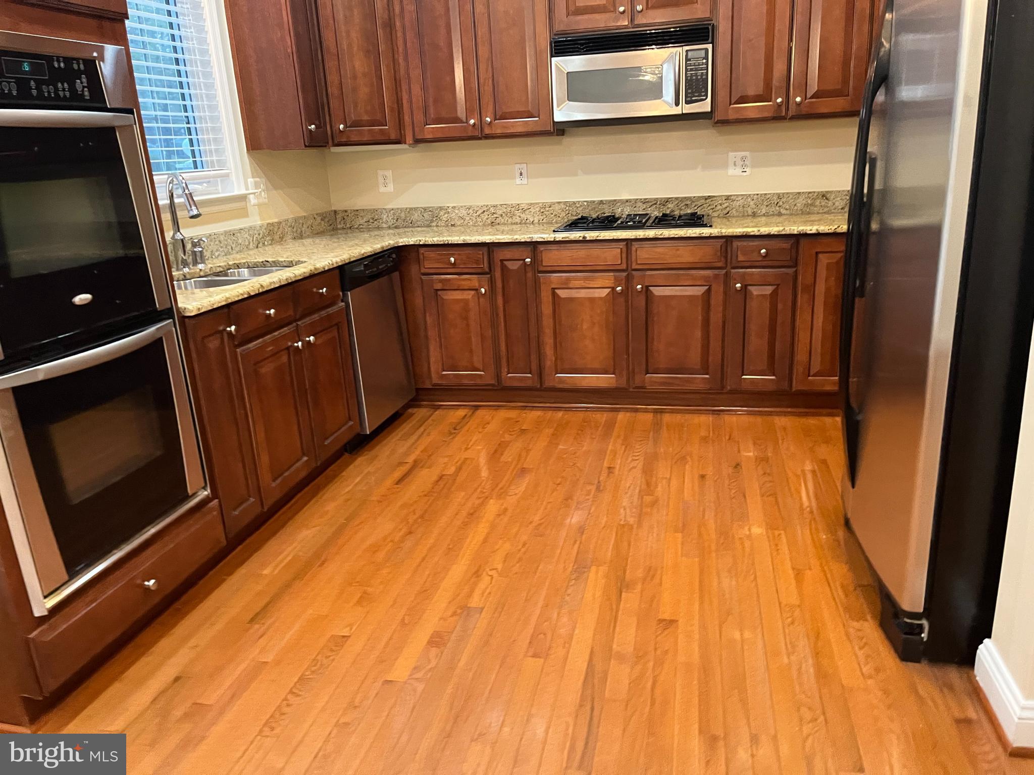 ALCOVA HEIGHTS - Residential Lease