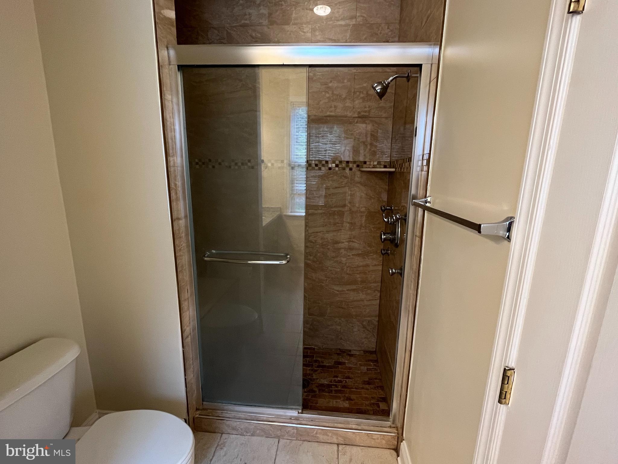 ALCOVA HEIGHTS - Residential Lease