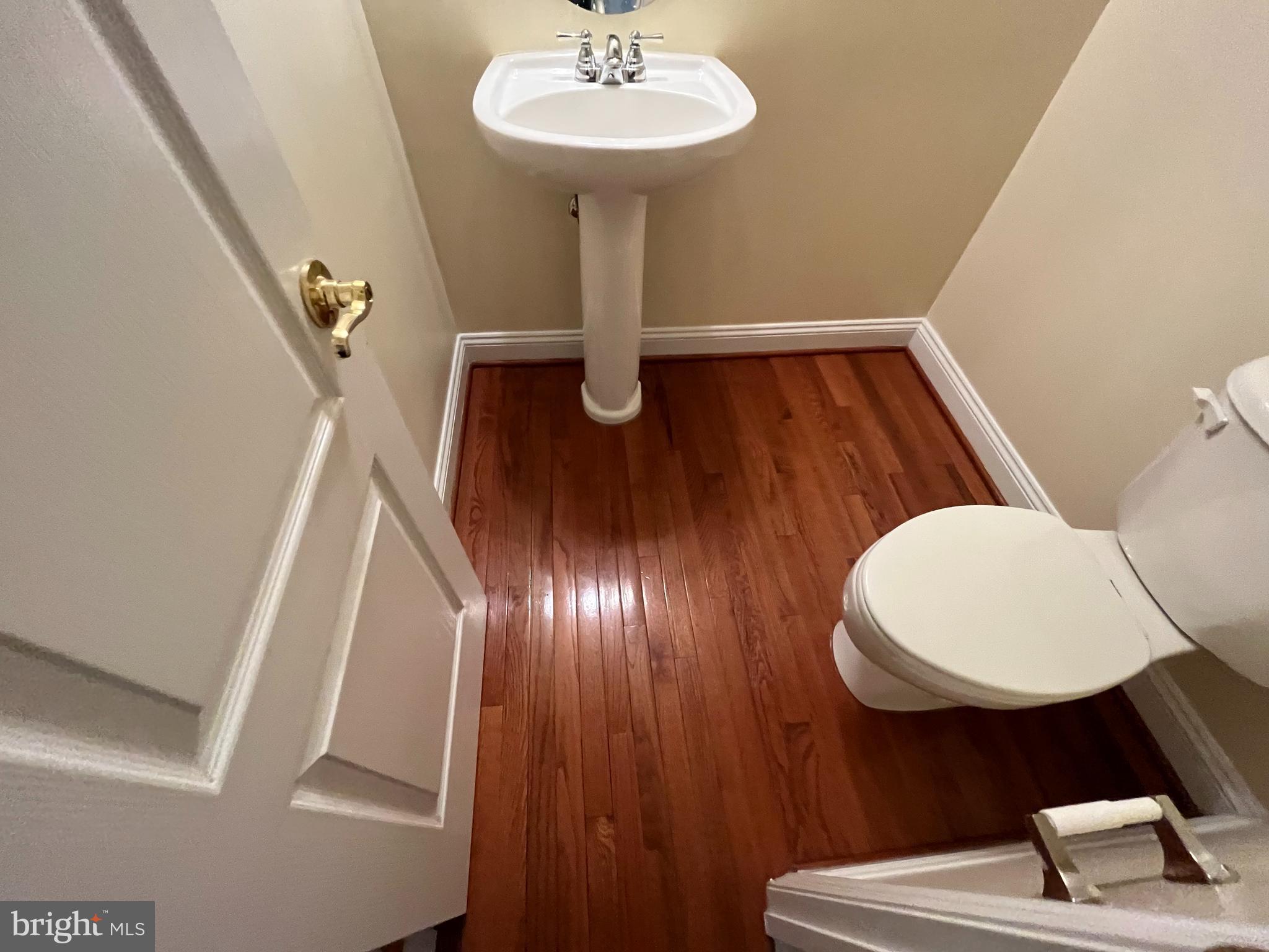 ALCOVA HEIGHTS - Residential Lease