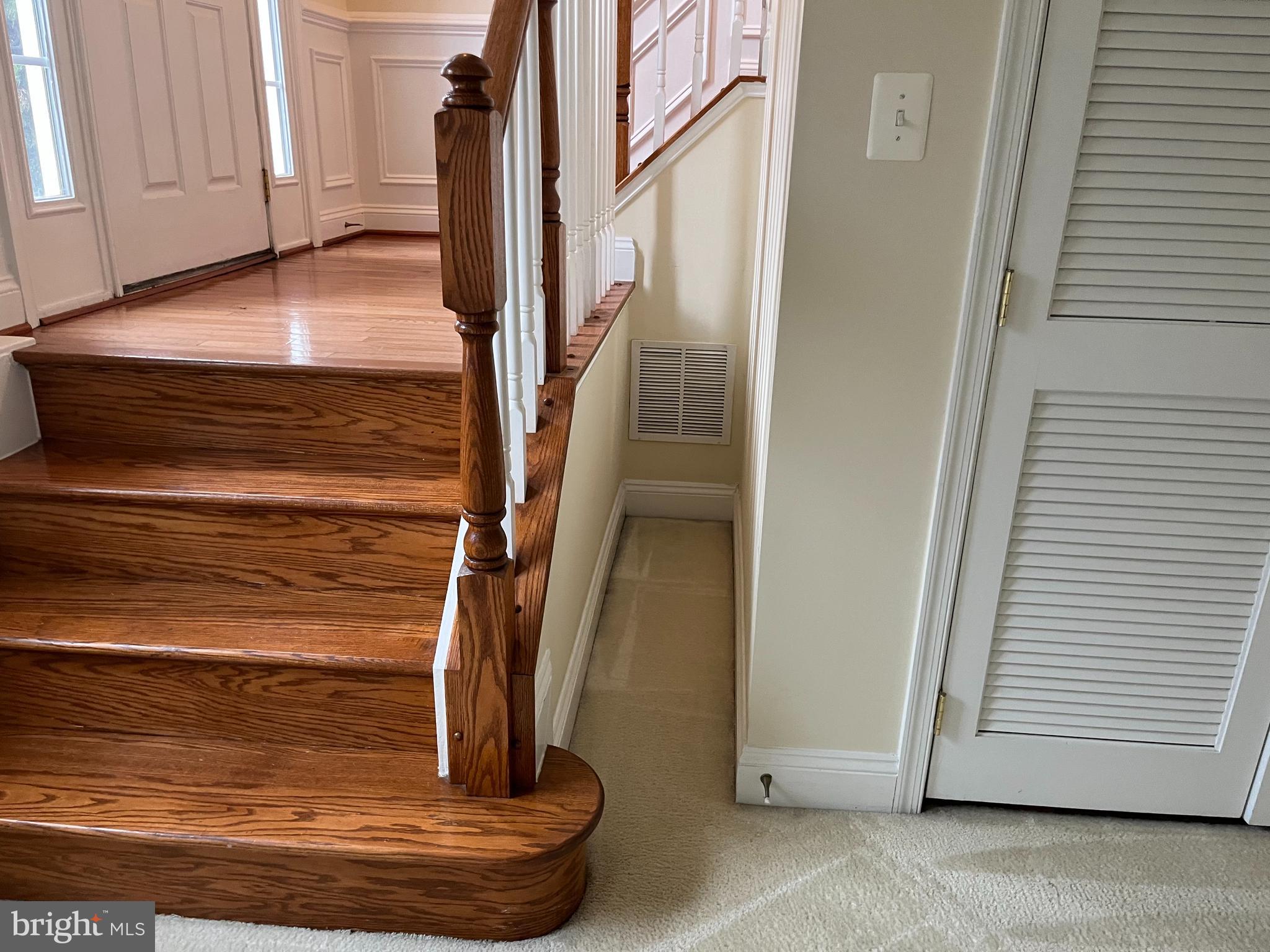 ALCOVA HEIGHTS - Residential Lease