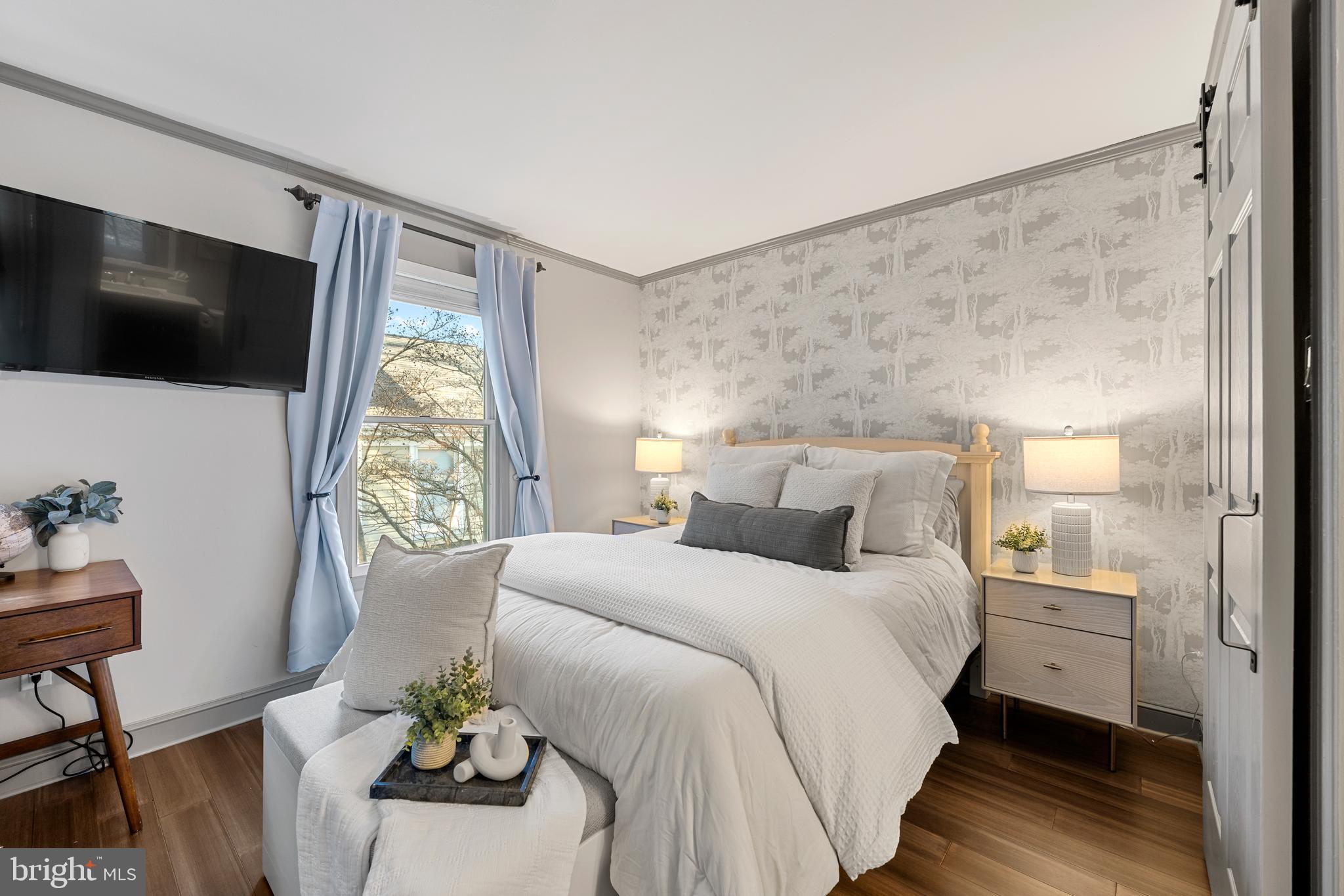 BARCROFT TOWNHOME - Residential