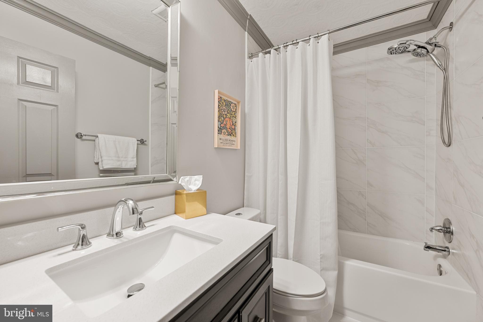 BARCROFT TOWNHOME - Residential