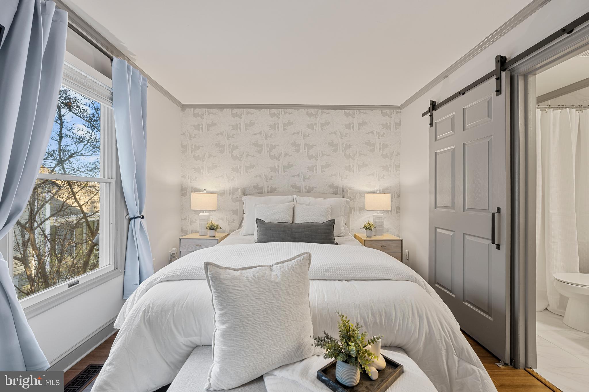 BARCROFT TOWNHOME - Residential