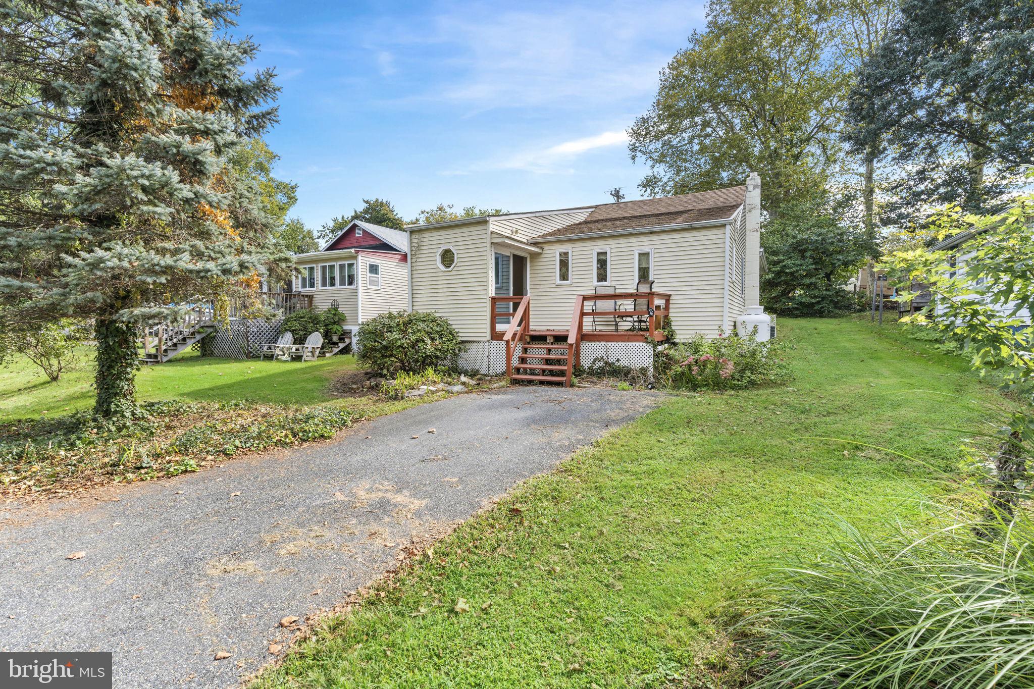 CRYSTAL BEACH MANOR - Residential