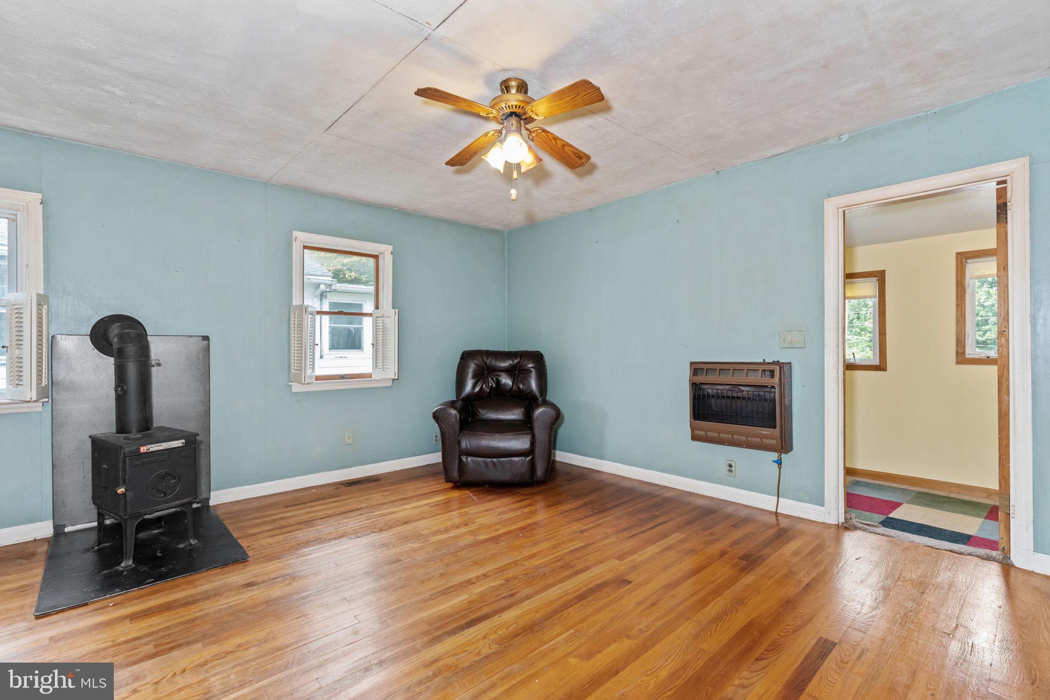 CRYSTAL BEACH MANOR - Residential