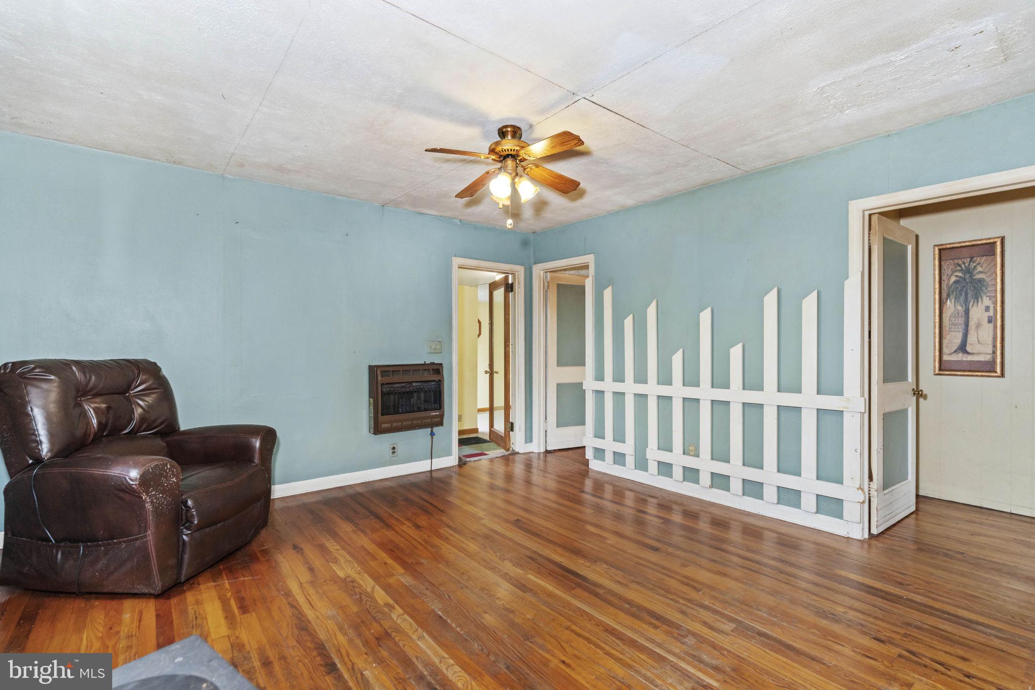 CRYSTAL BEACH MANOR - Residential